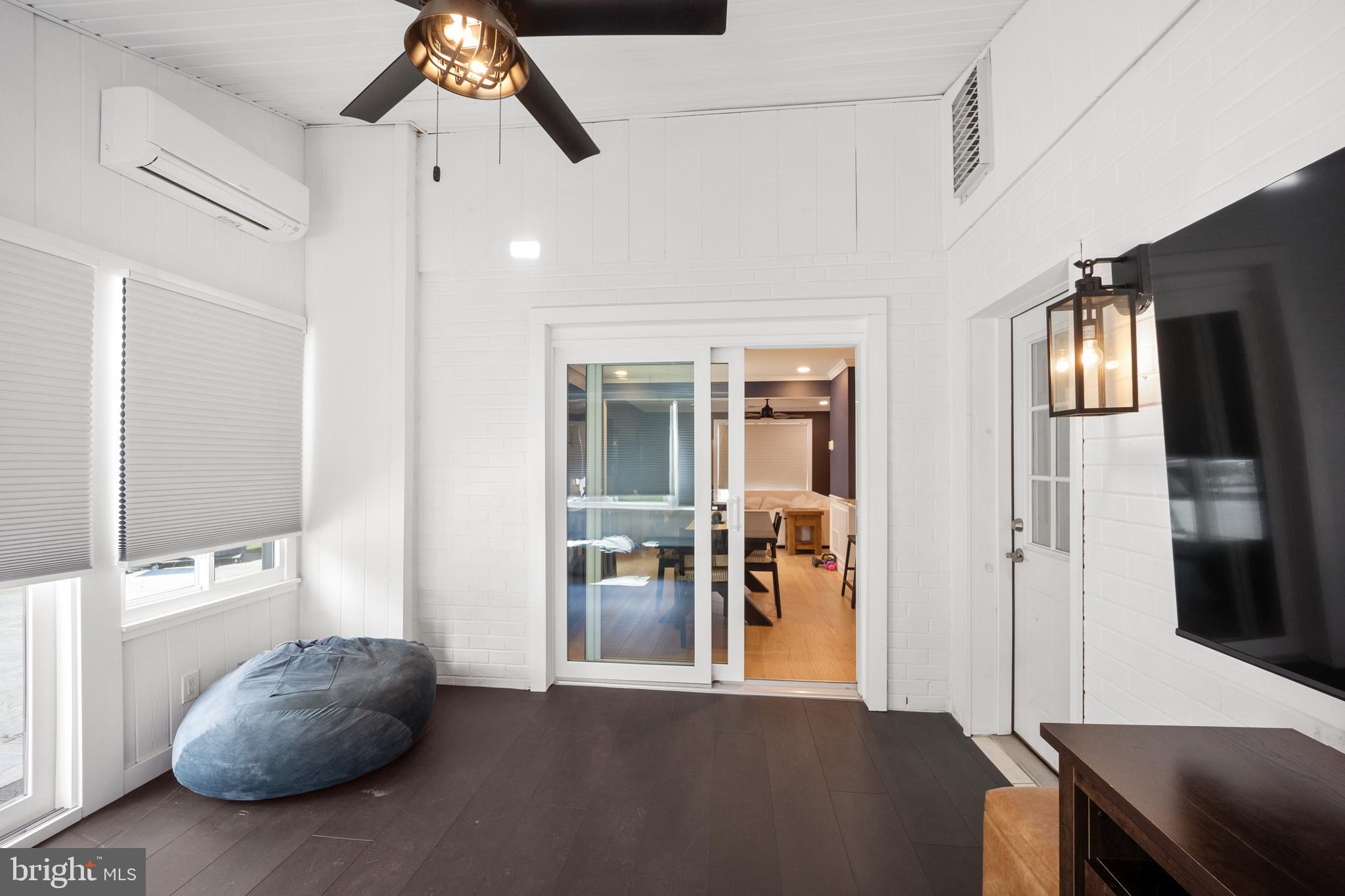 NESHAMINY VALLEY - Residential