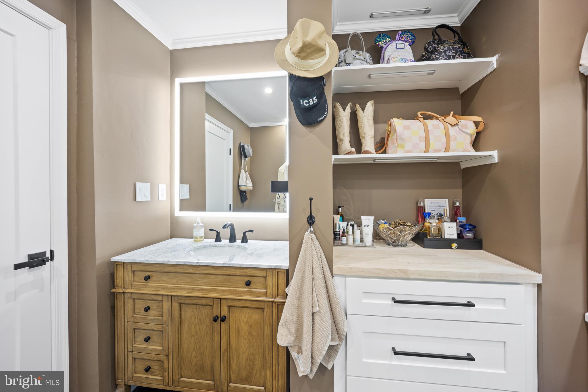 NESHAMINY VALLEY - Residential