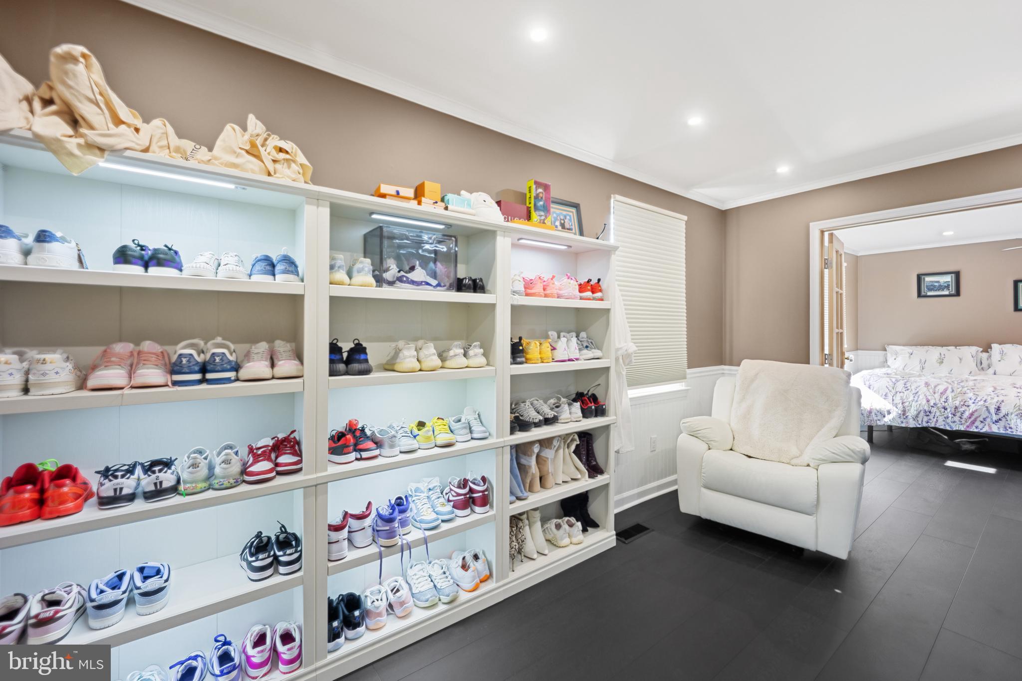 NESHAMINY VALLEY - Residential