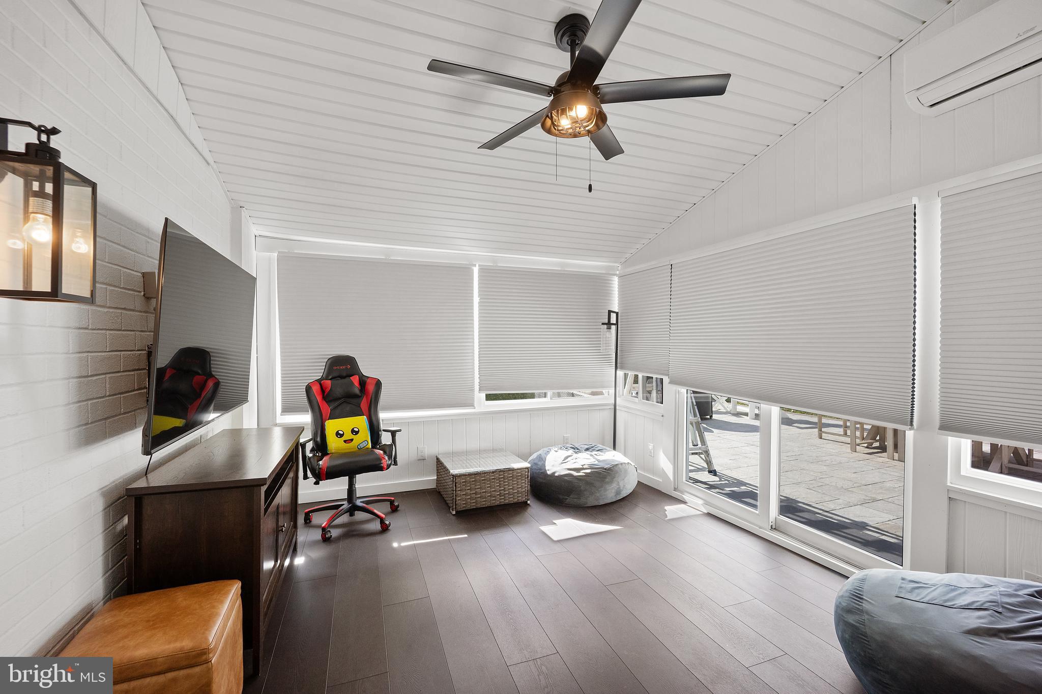 NESHAMINY VALLEY - Residential