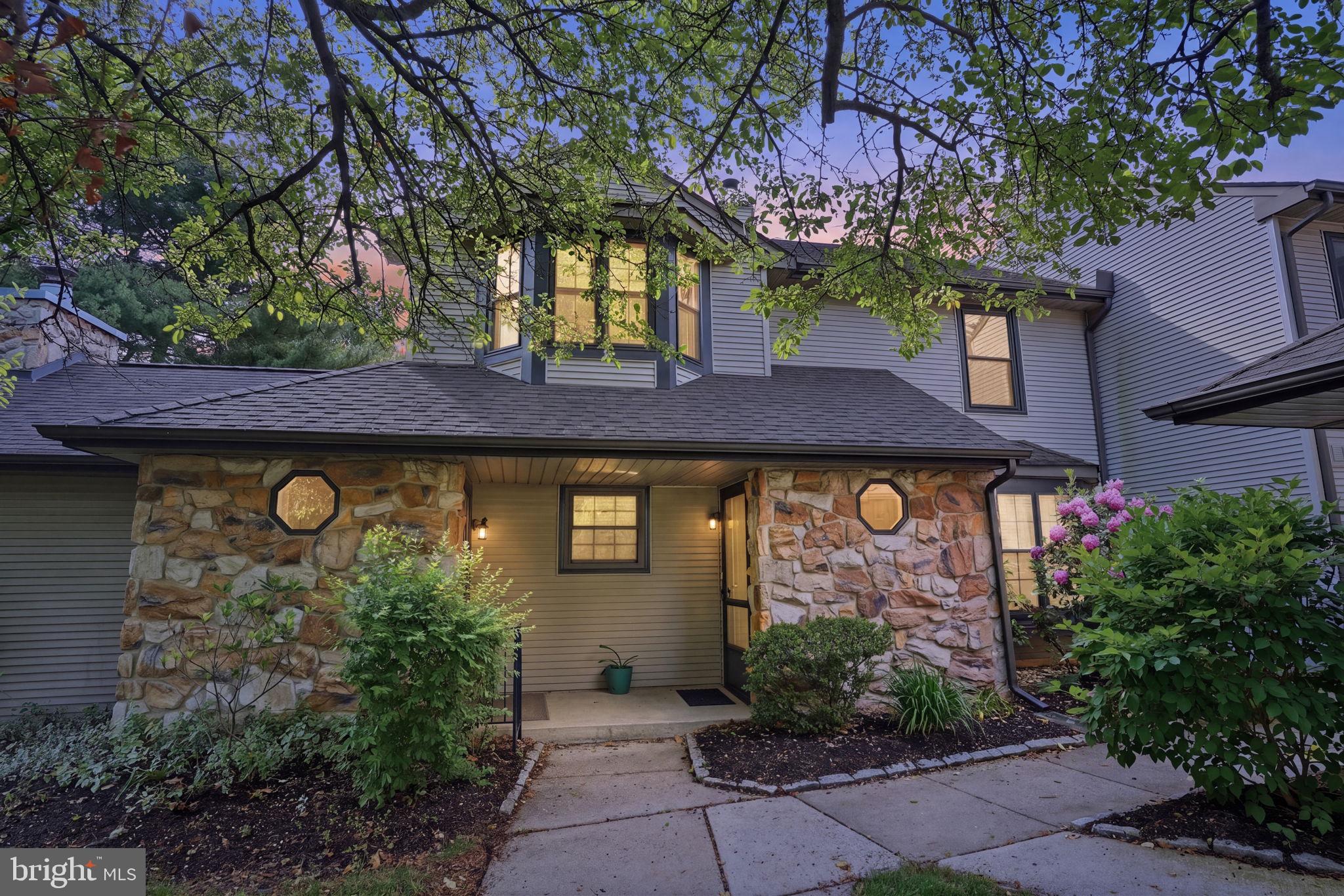 HAMPTON GREENS - Residential