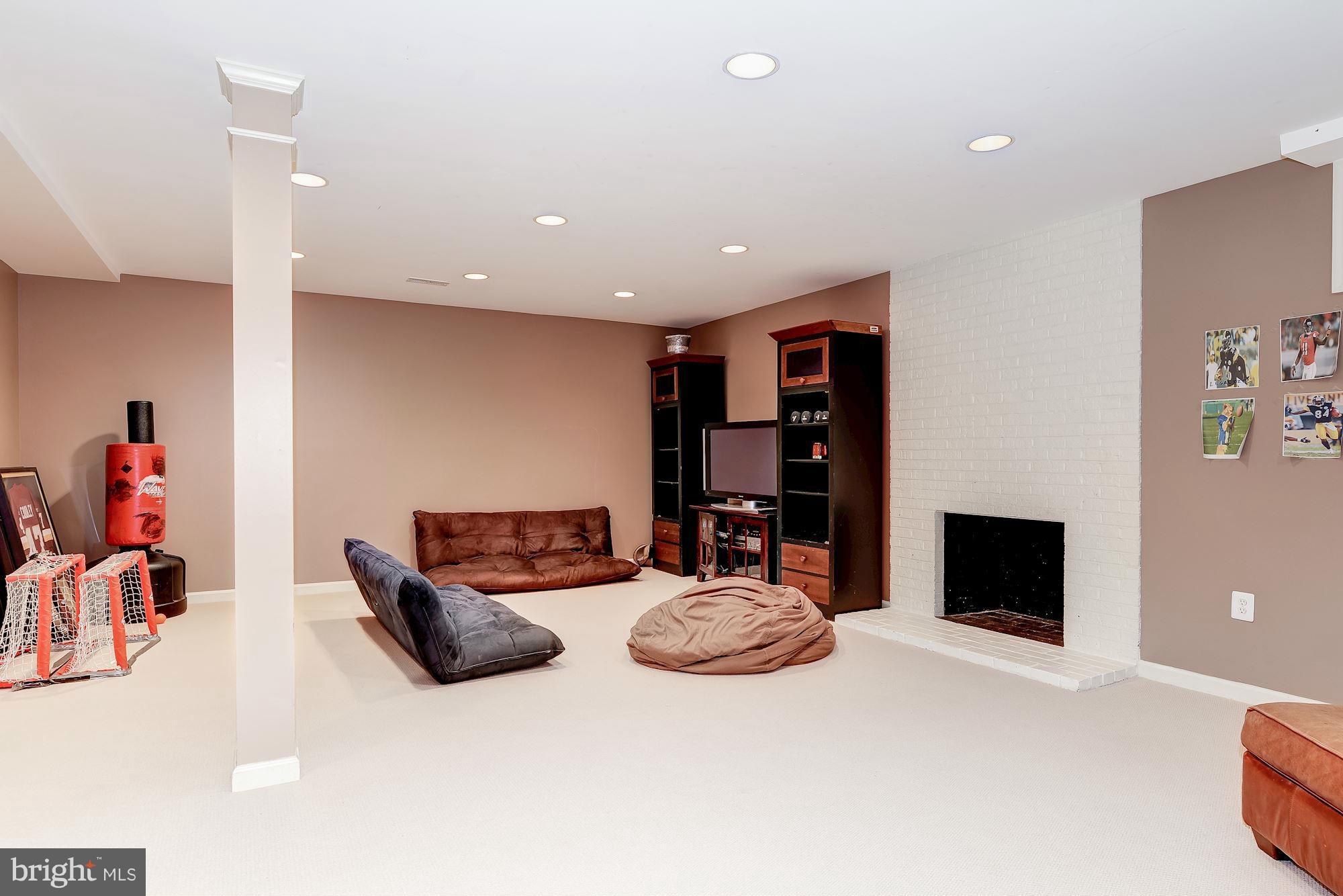 GREAT FALLS ESTATES - Residential