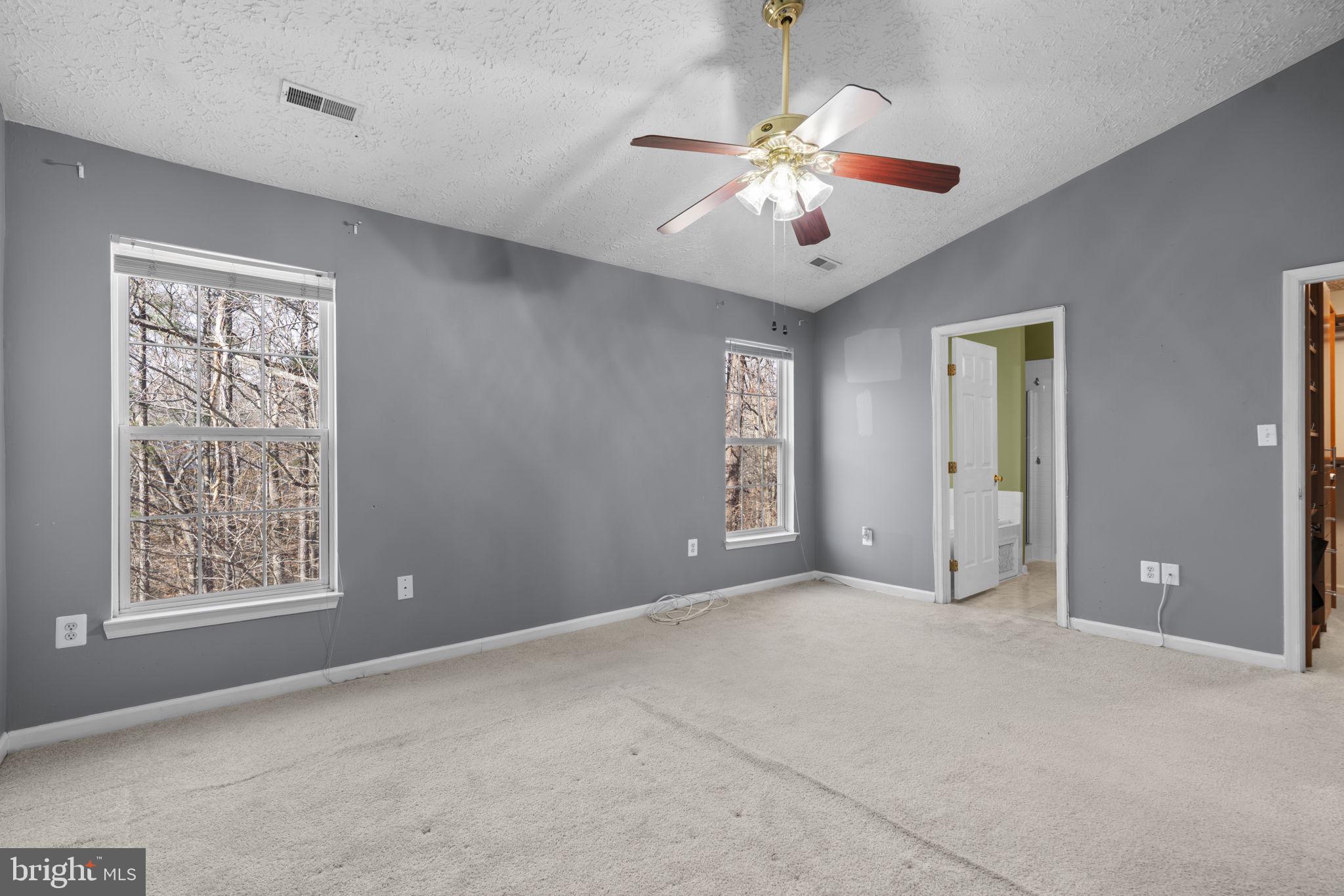 RUSSETT - Residential