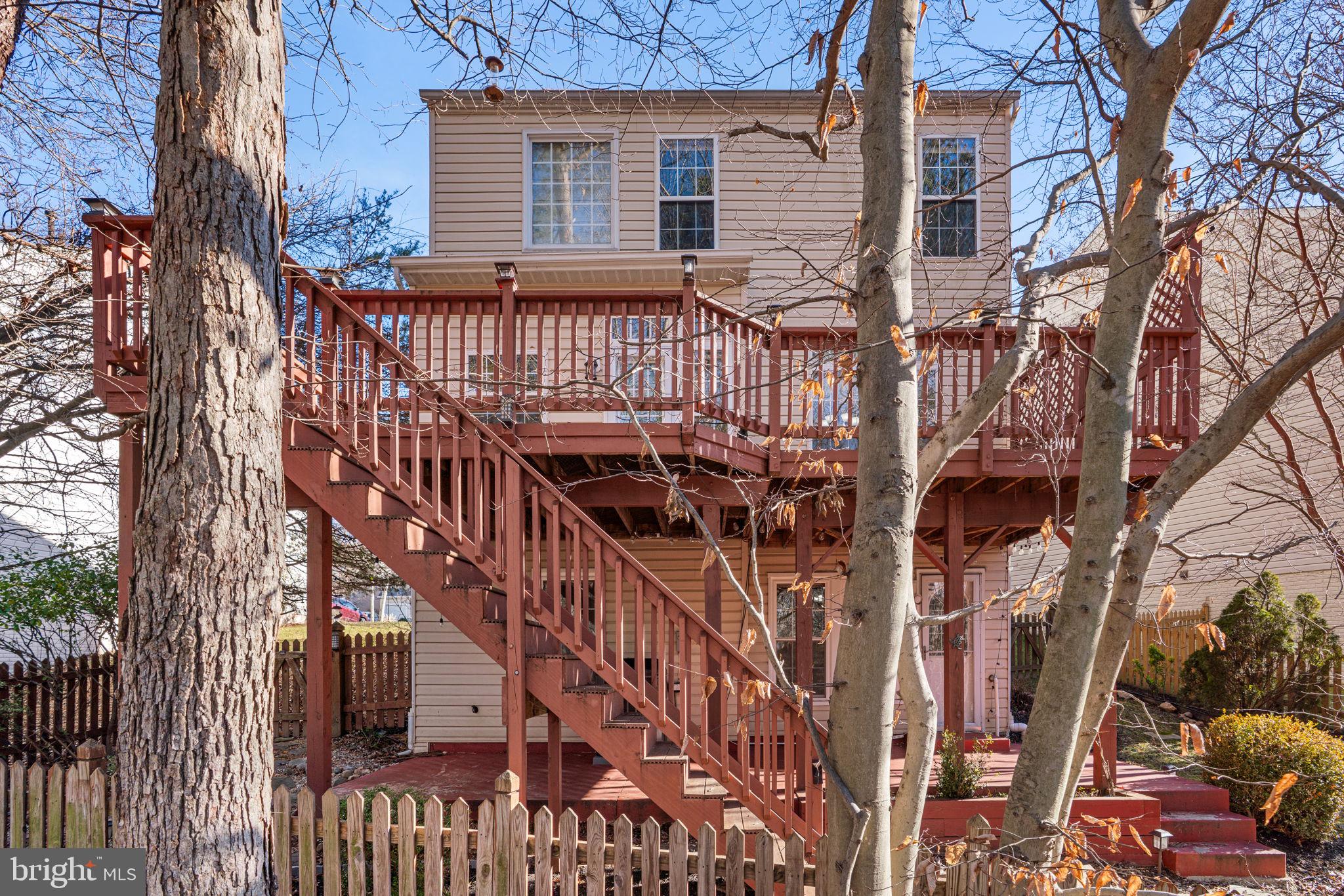 RUSSETT - Residential