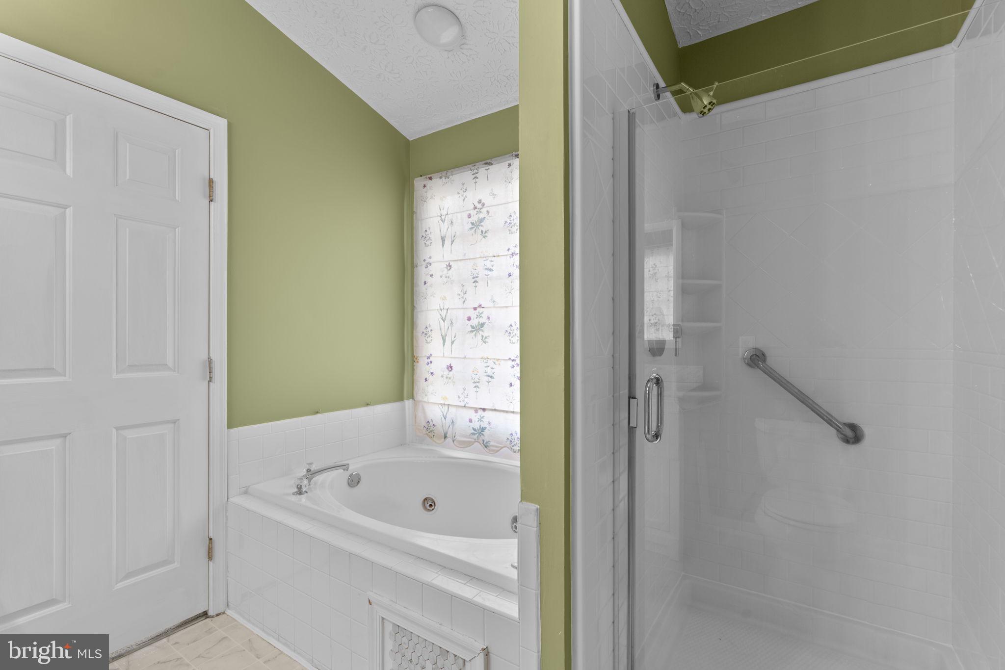 RUSSETT - Residential