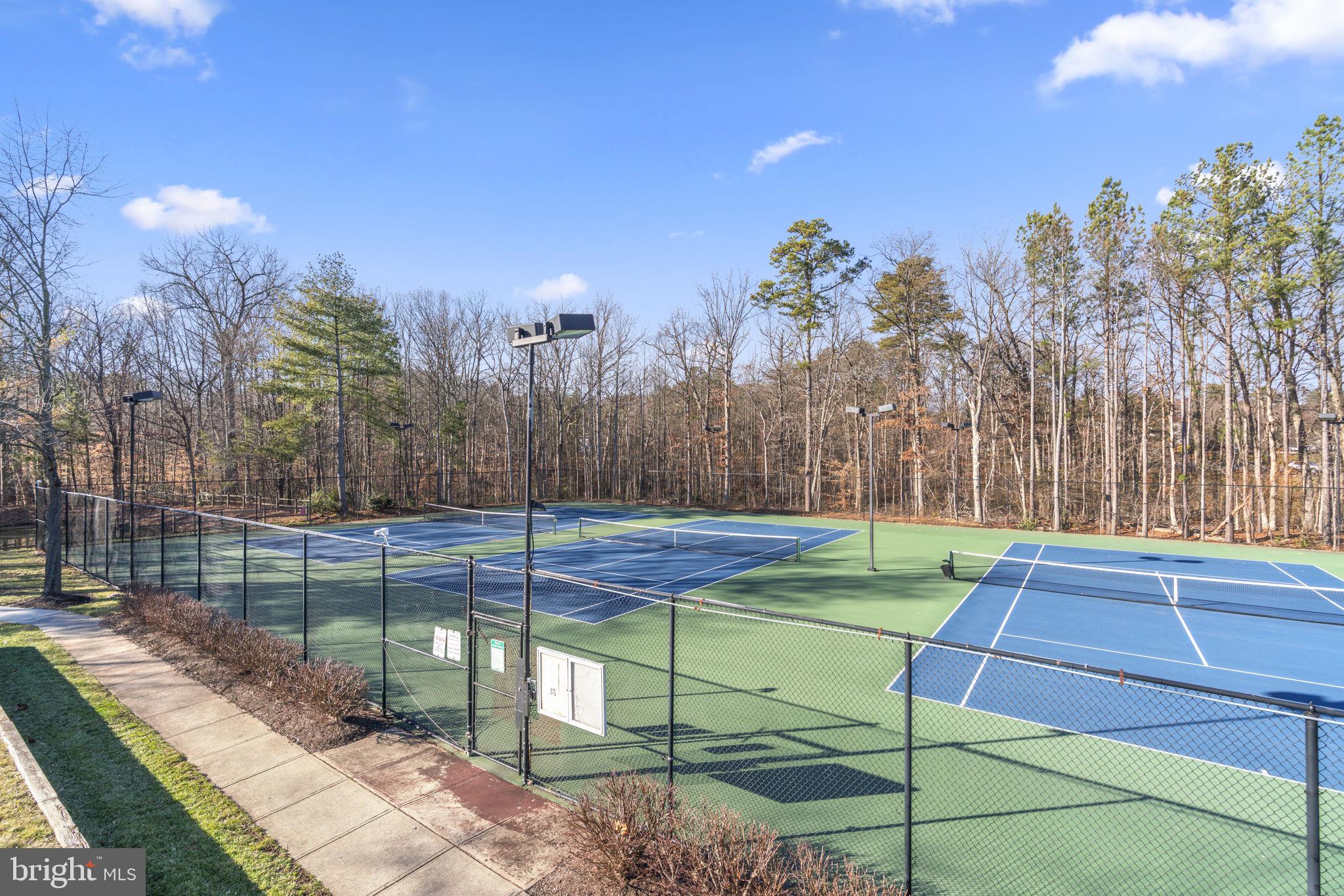 RUSSETT - Residential