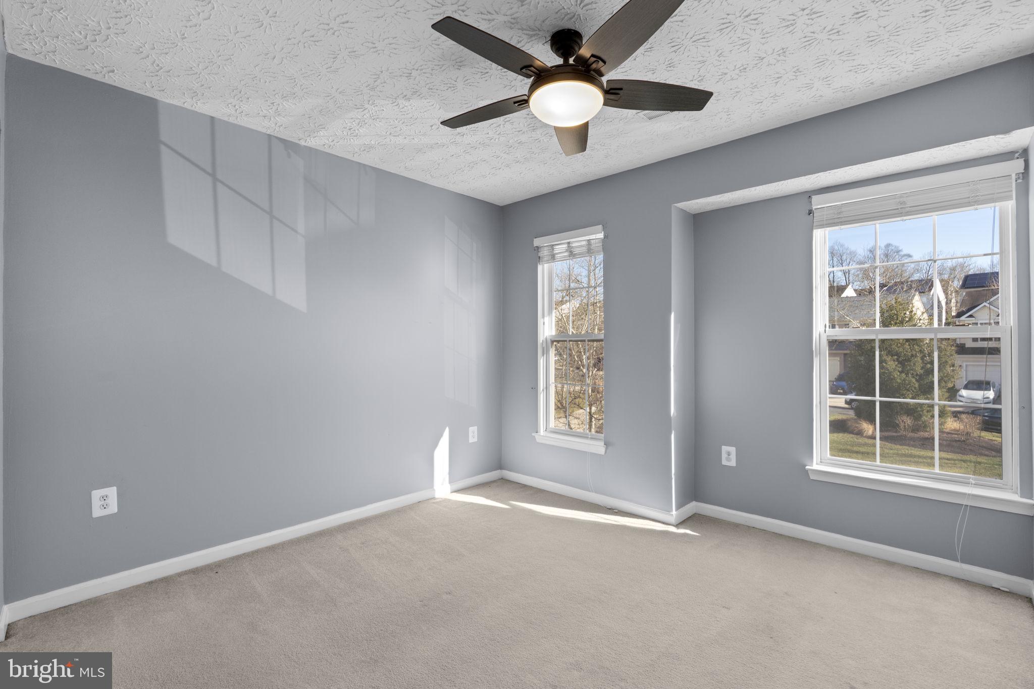 RUSSETT - Residential