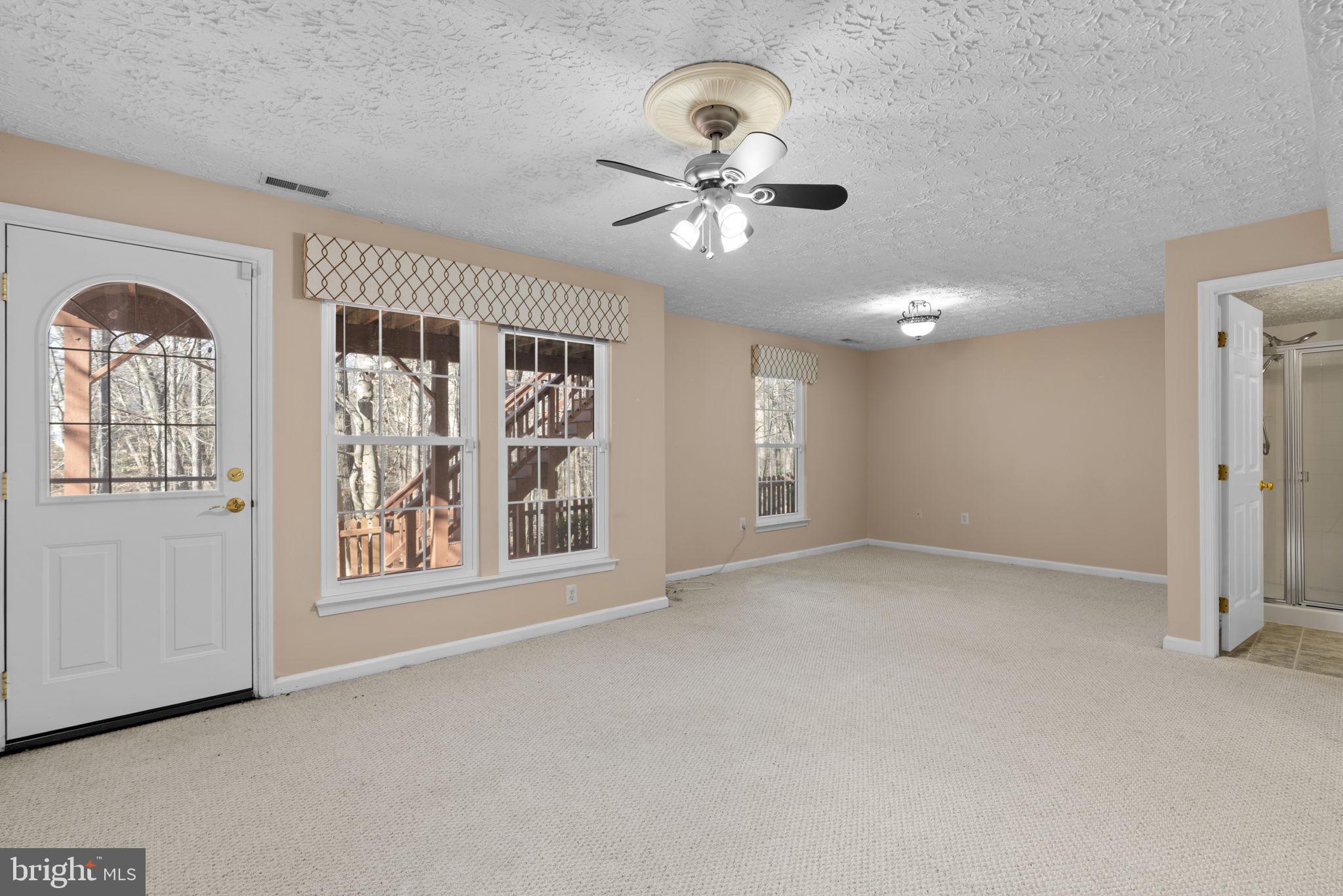 RUSSETT - Residential