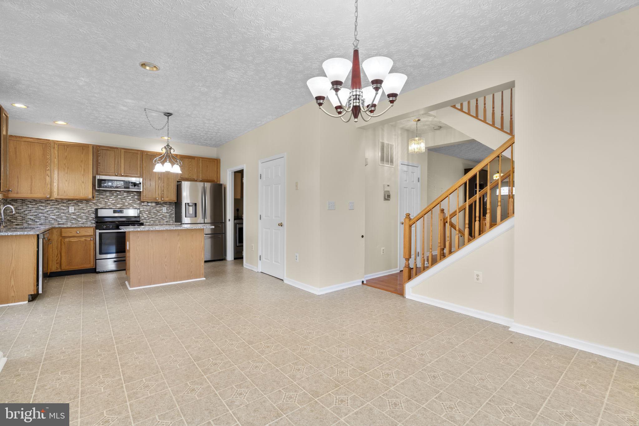 RUSSETT - Residential