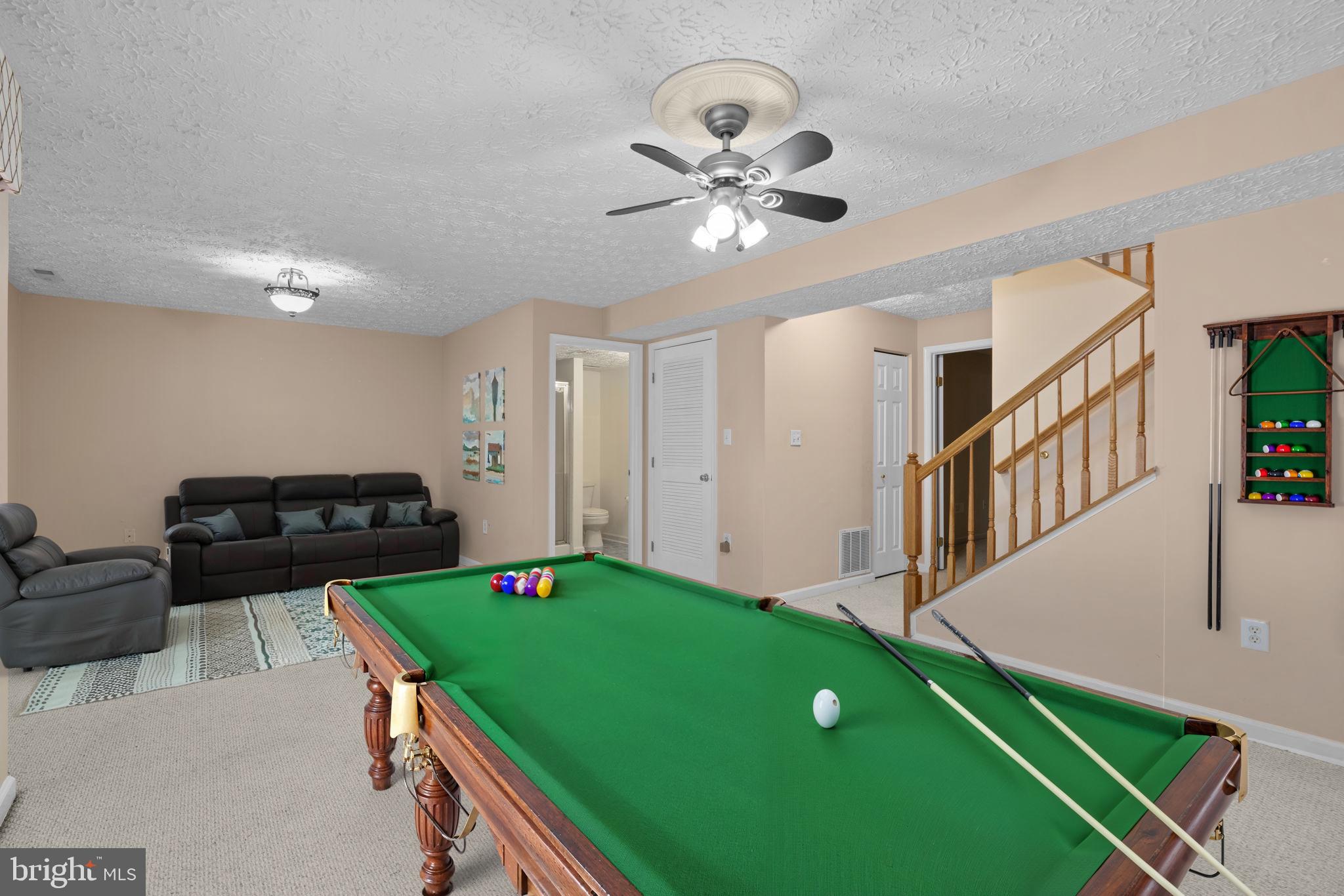 RUSSETT - Residential