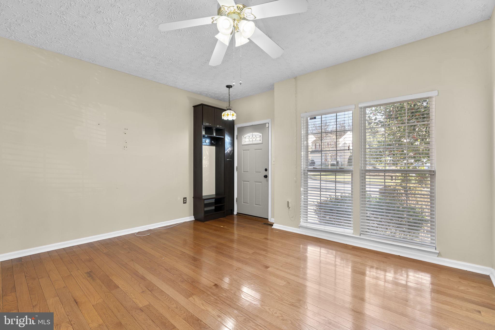 RUSSETT - Residential