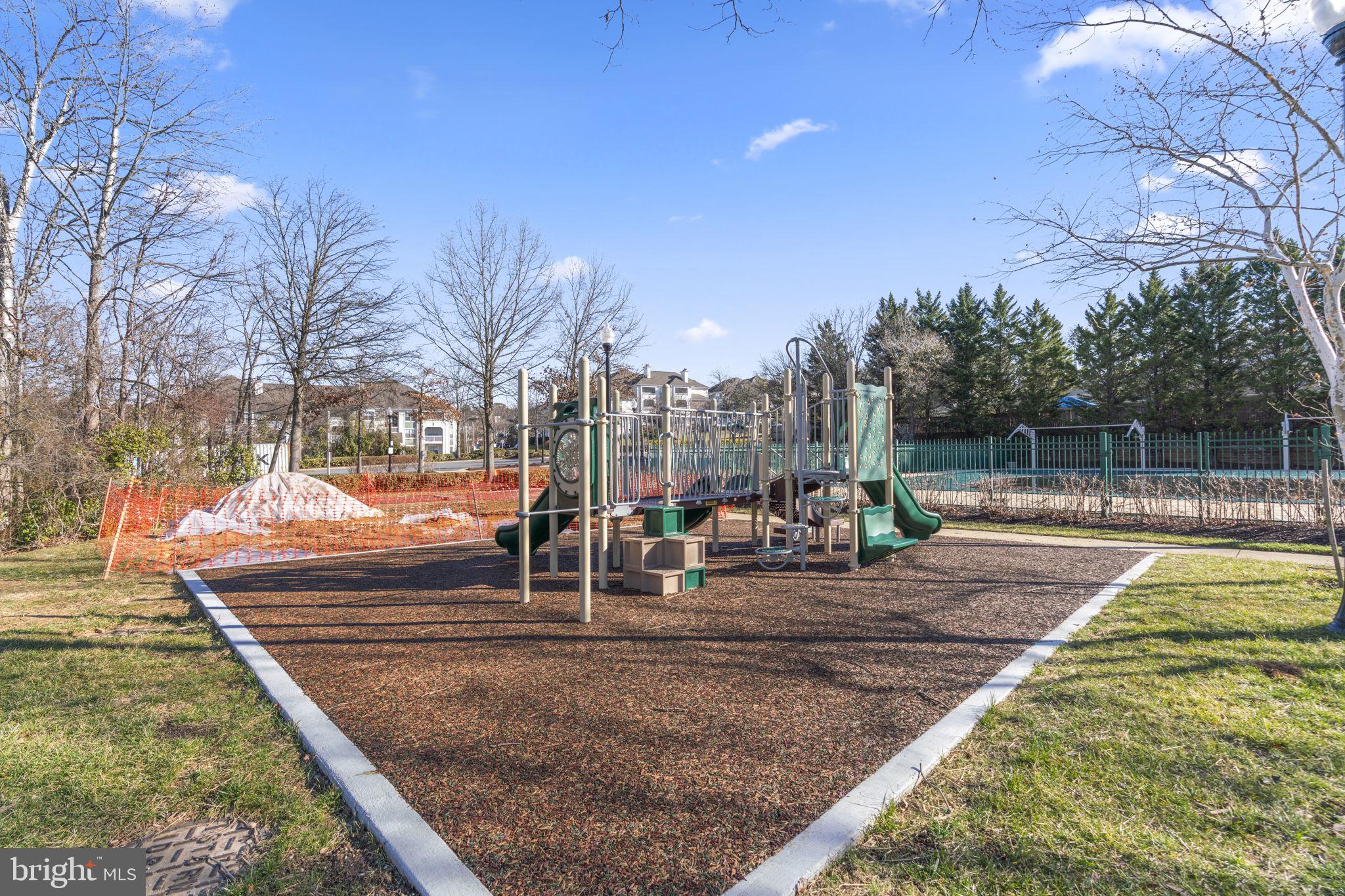 RUSSETT - Residential