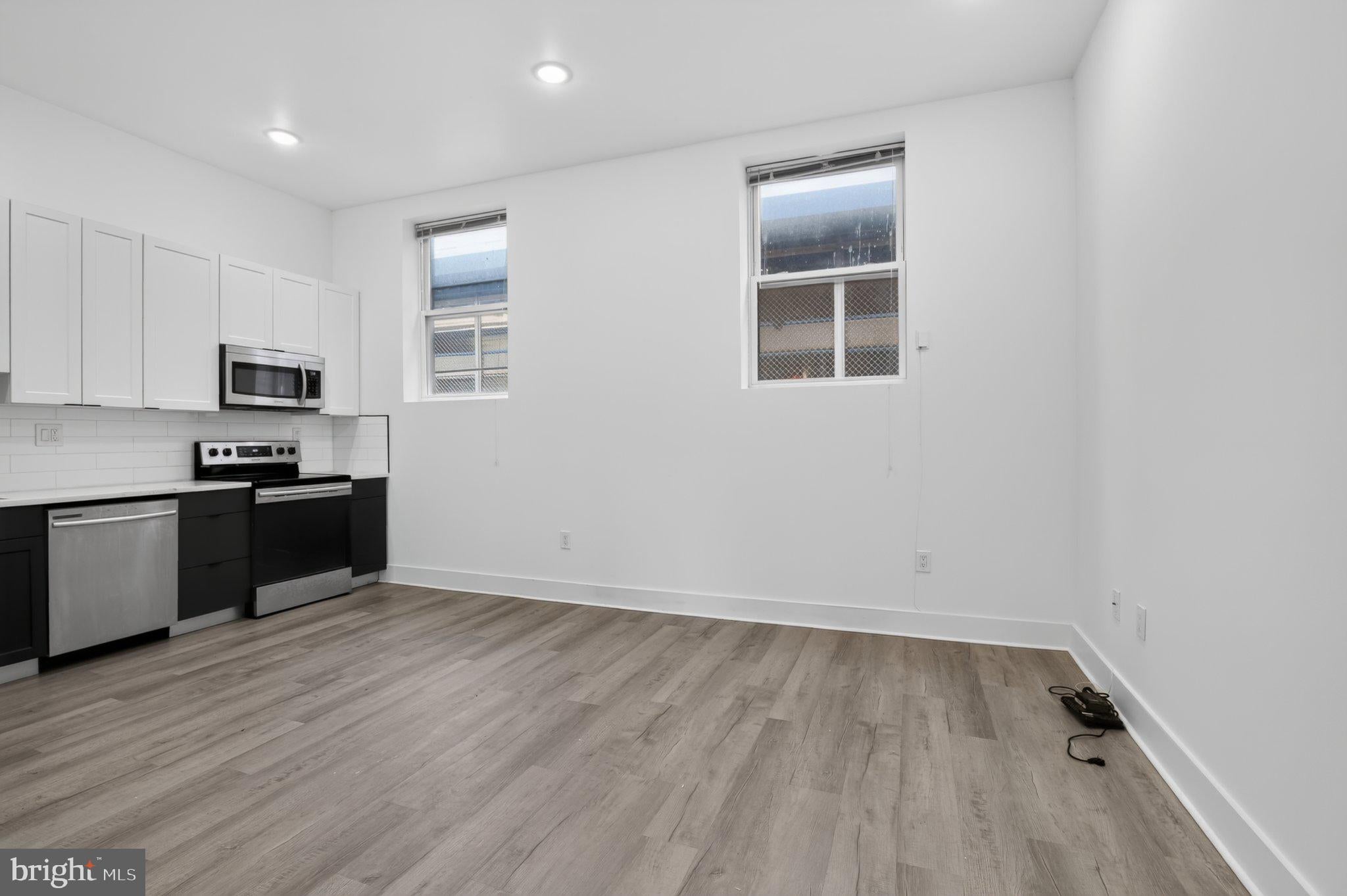 1153 N FRONT STREET 3F
