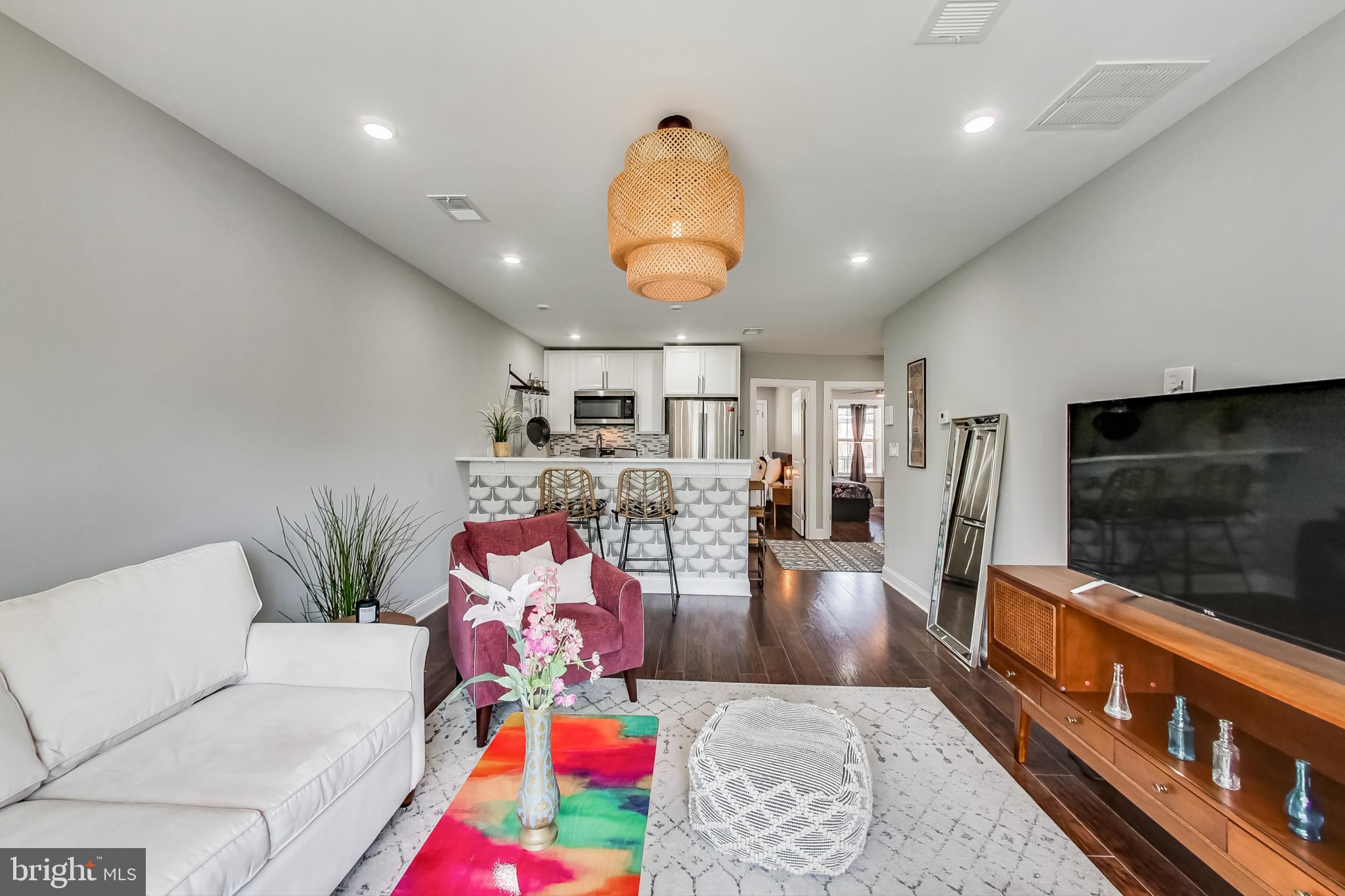 716 JACKSON STREET NE 716-2