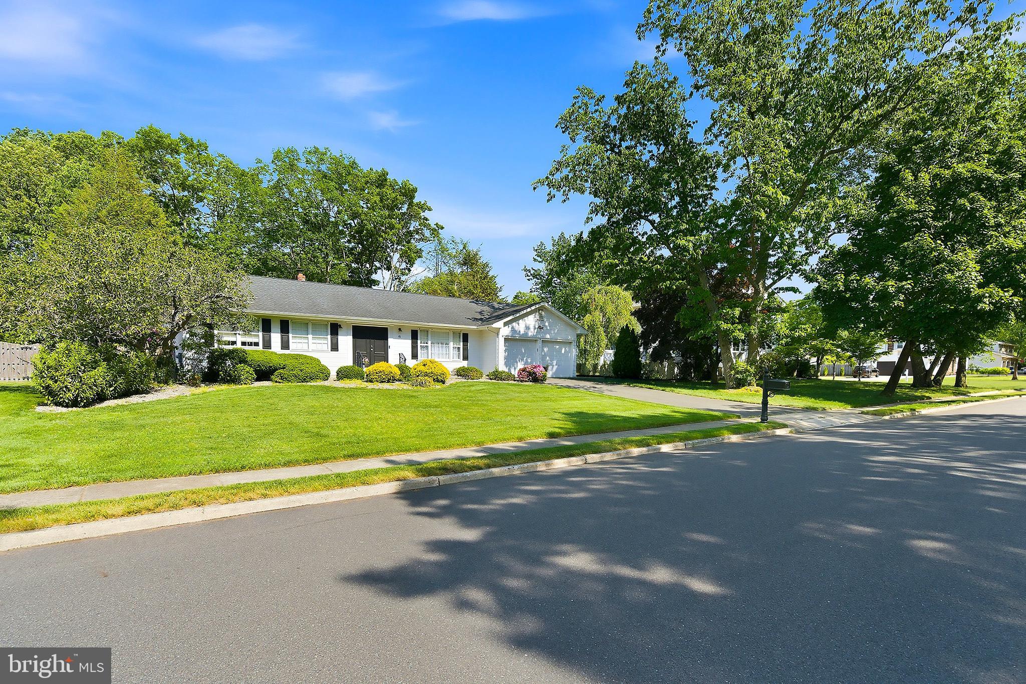 Photo 1 of 31 — 16 N TUNESBROOK DRIVE, TOMS RIVER, NJ 08753
