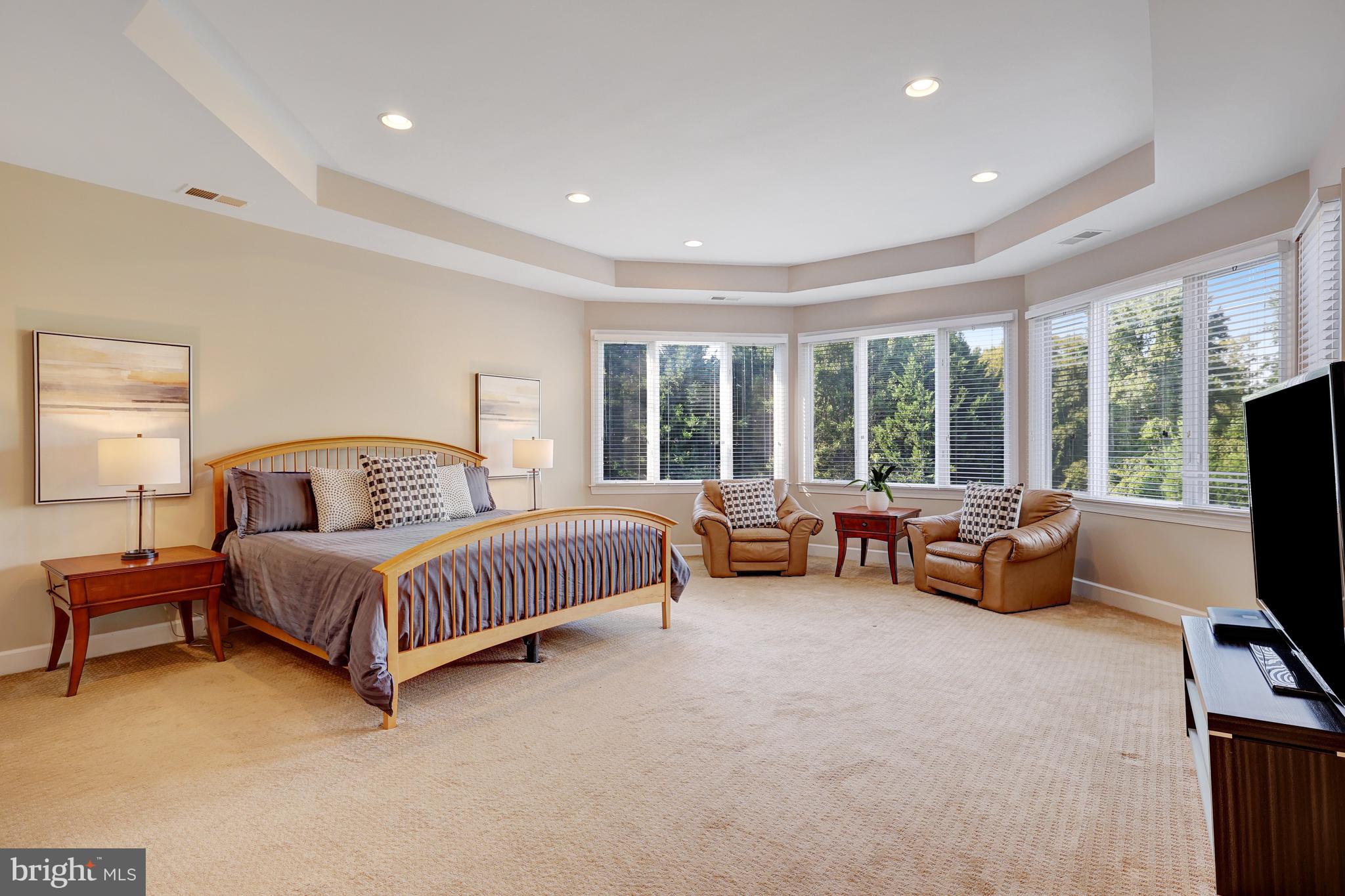 RIVERBEND - Residential