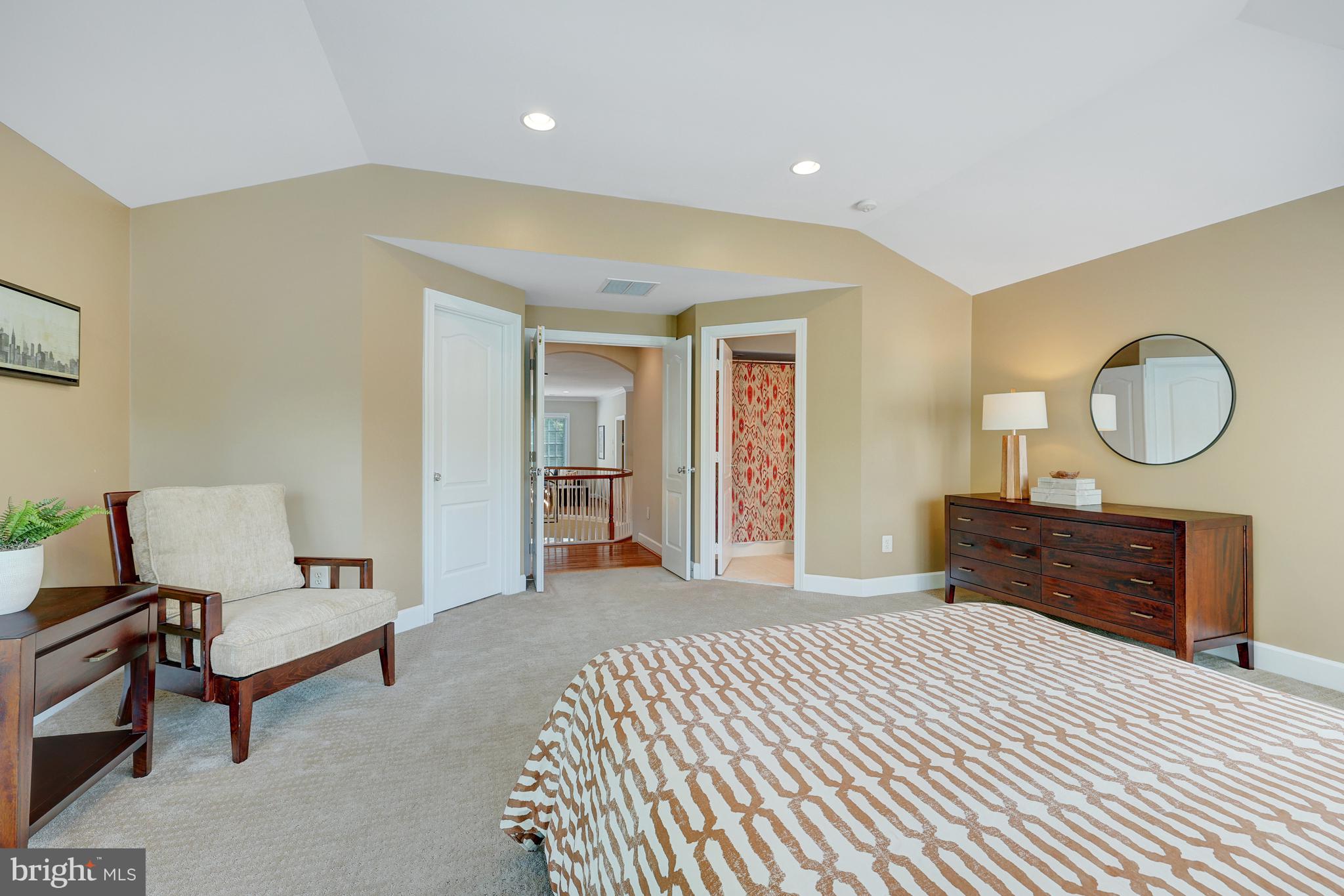 RIVERBEND - Residential