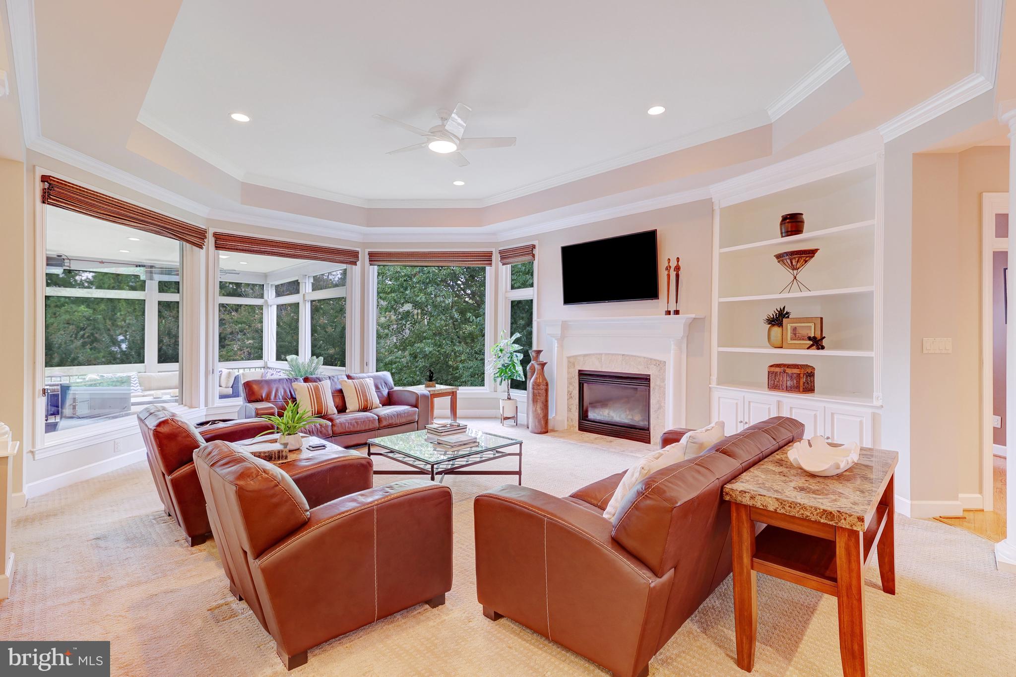 RIVERBEND - Residential