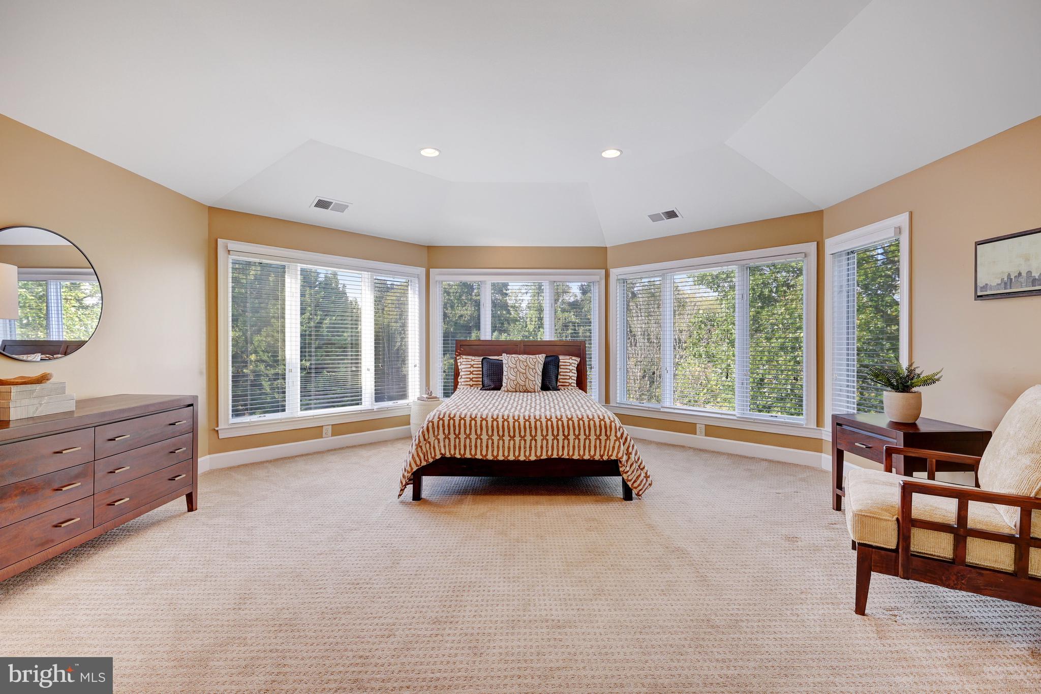 RIVERBEND - Residential