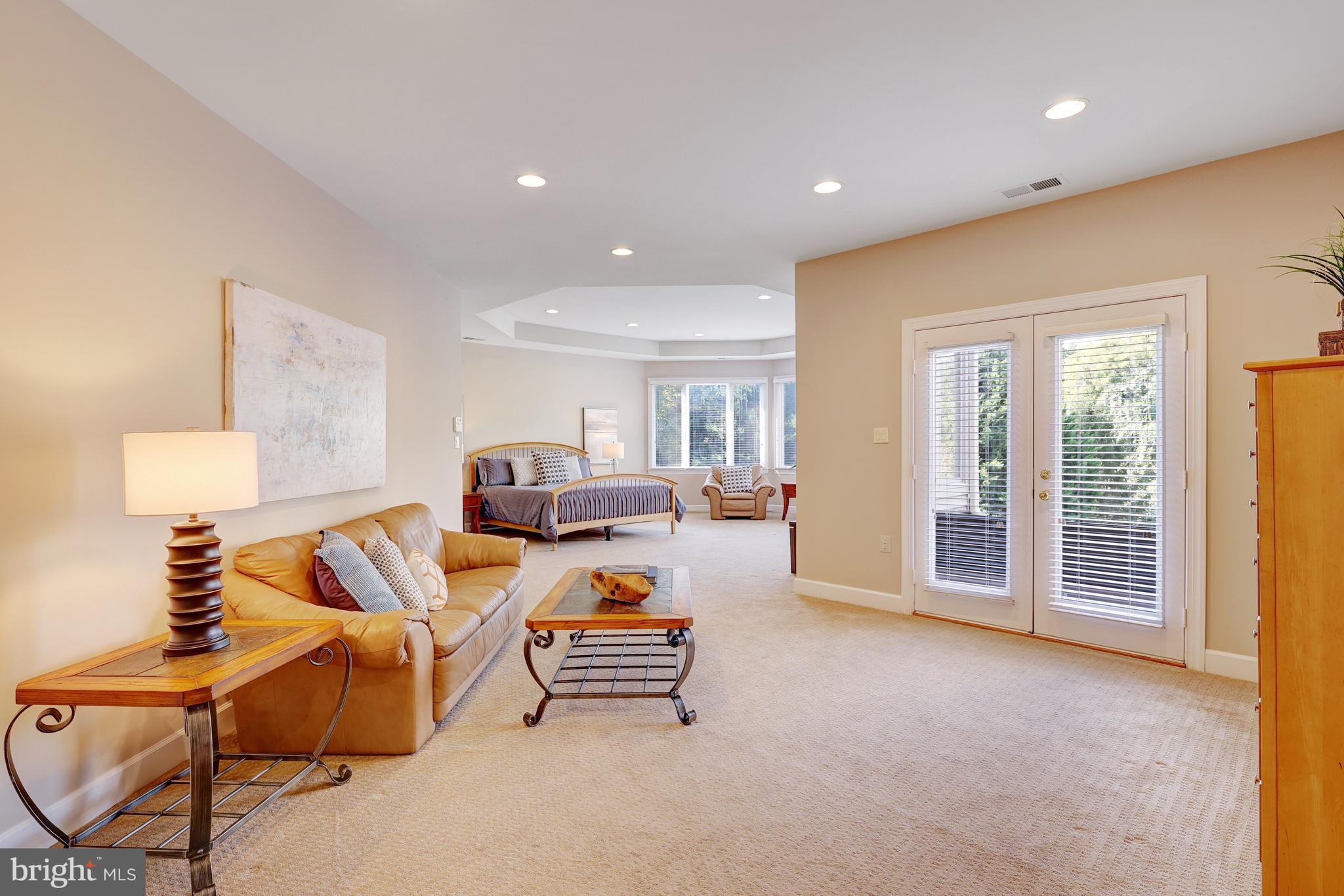 RIVERBEND - Residential