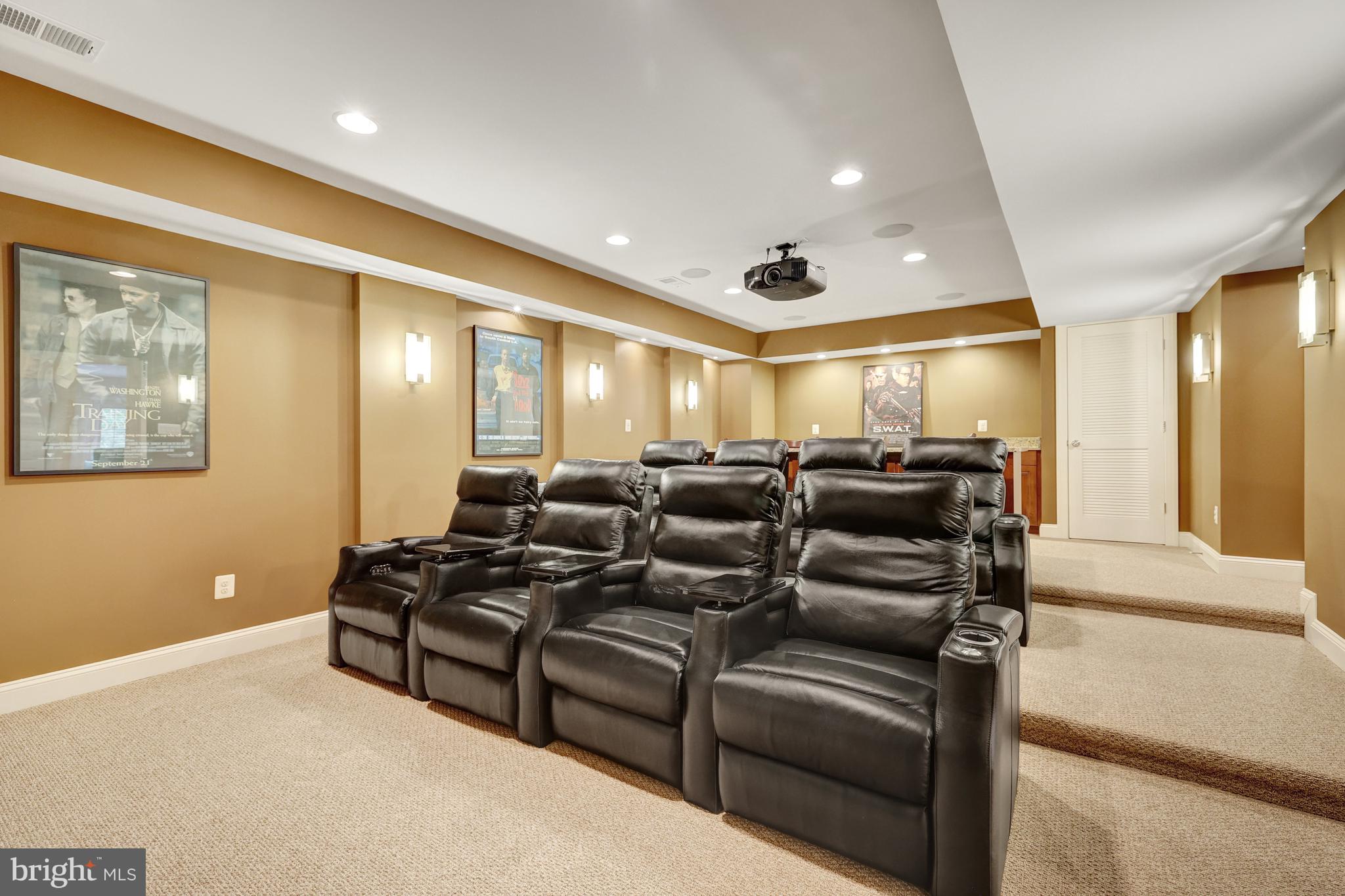 RIVERBEND - Residential