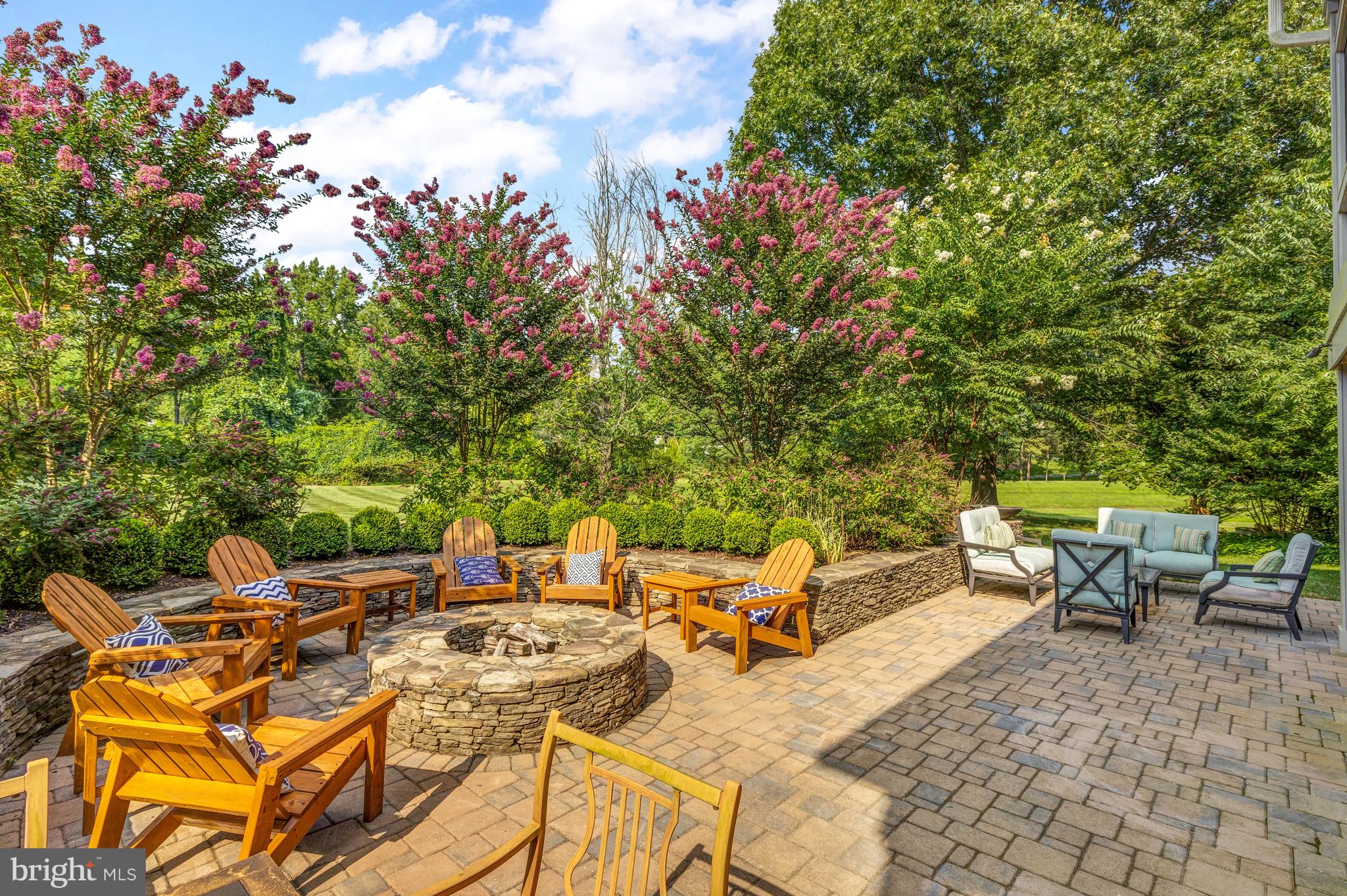 RIVERBEND - Residential