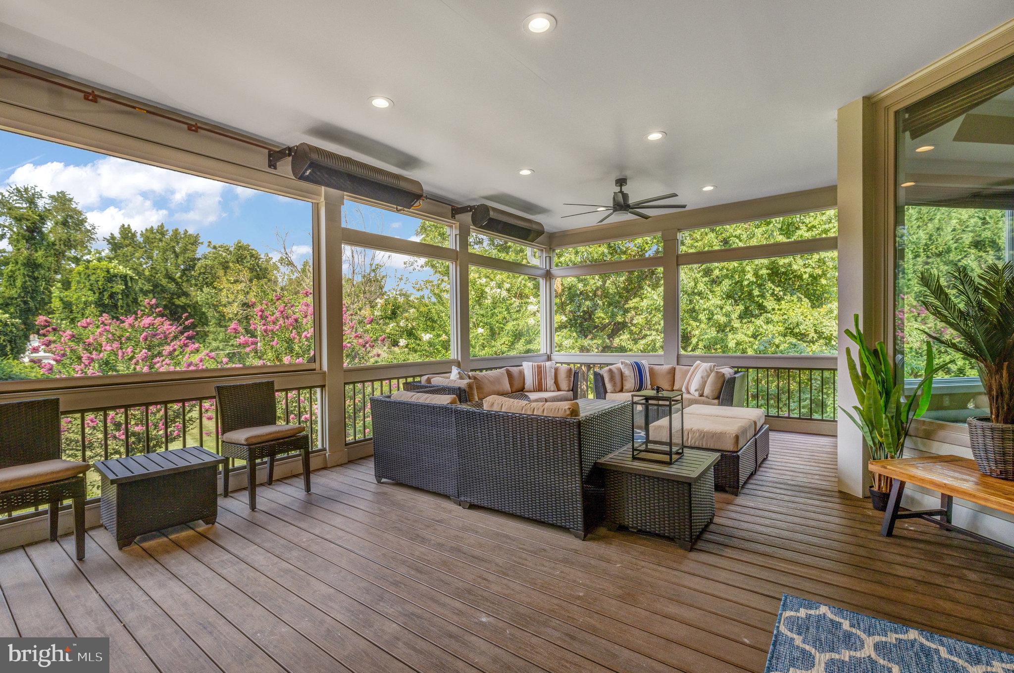 RIVERBEND - Residential