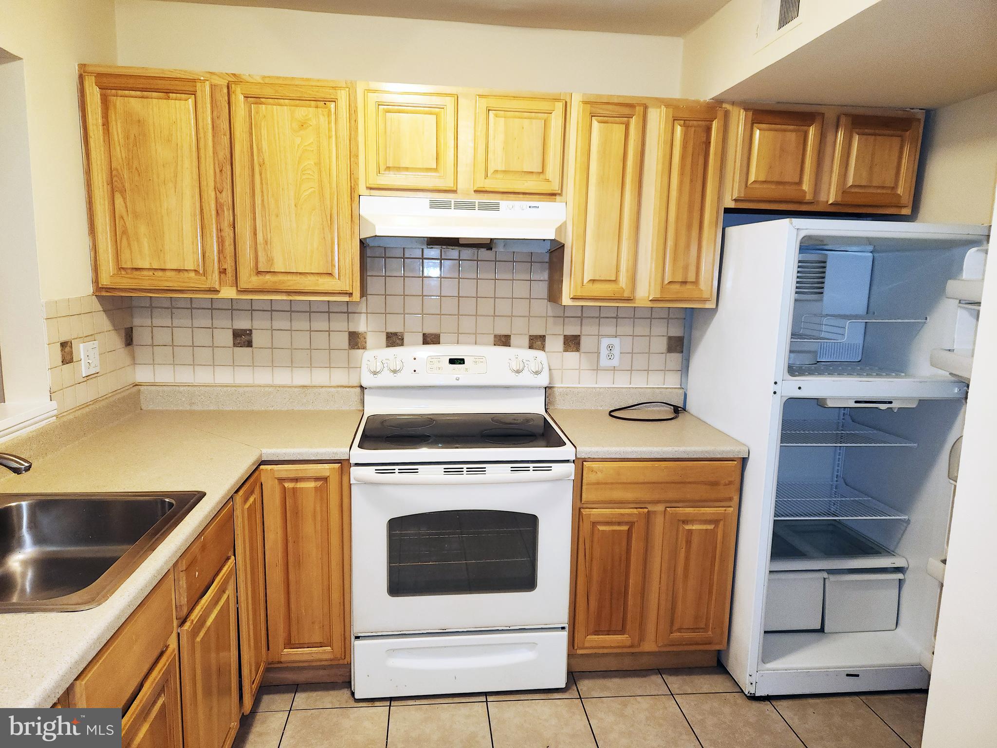 SANDTOWN-WINCHESTER - Residential