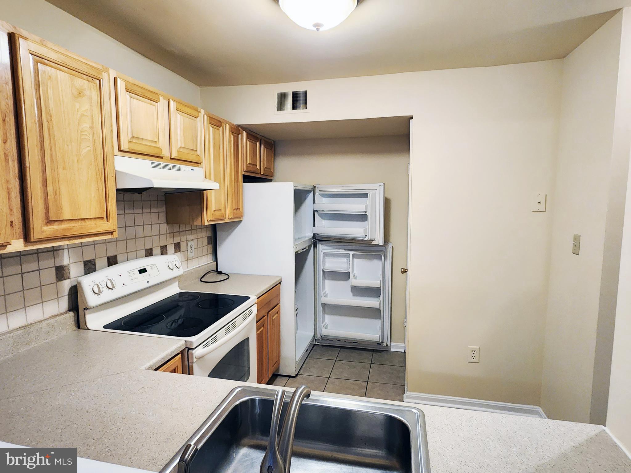 SANDTOWN-WINCHESTER - Residential