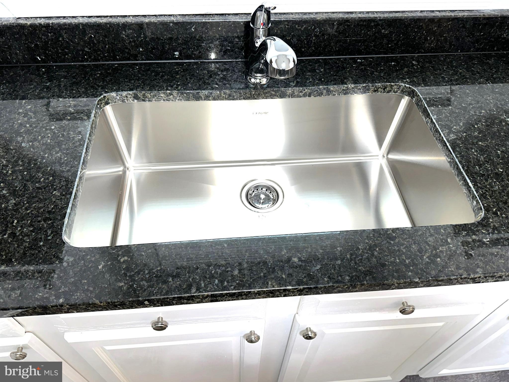 WHITE SANDS - Residential