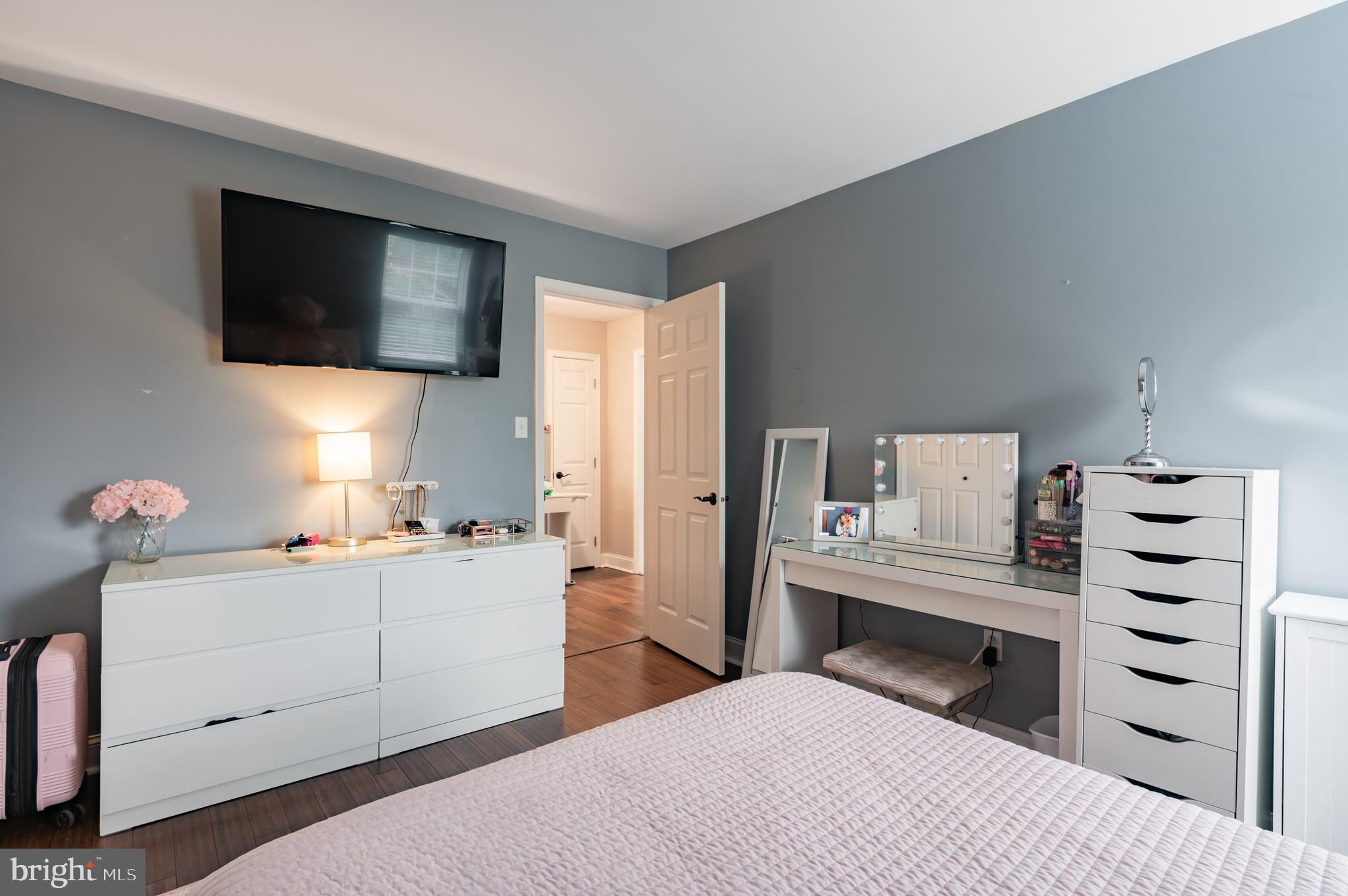 KENNEDY CROSSING - Residential