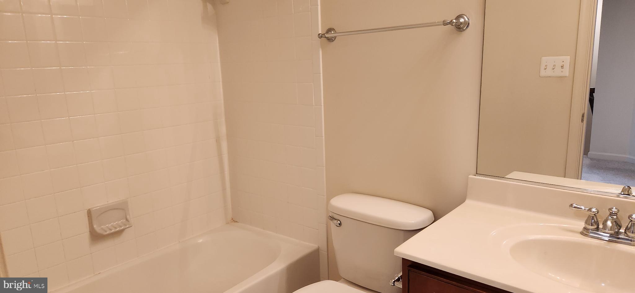 BRAMBLETON LANDBAY 3 - Residential Lease