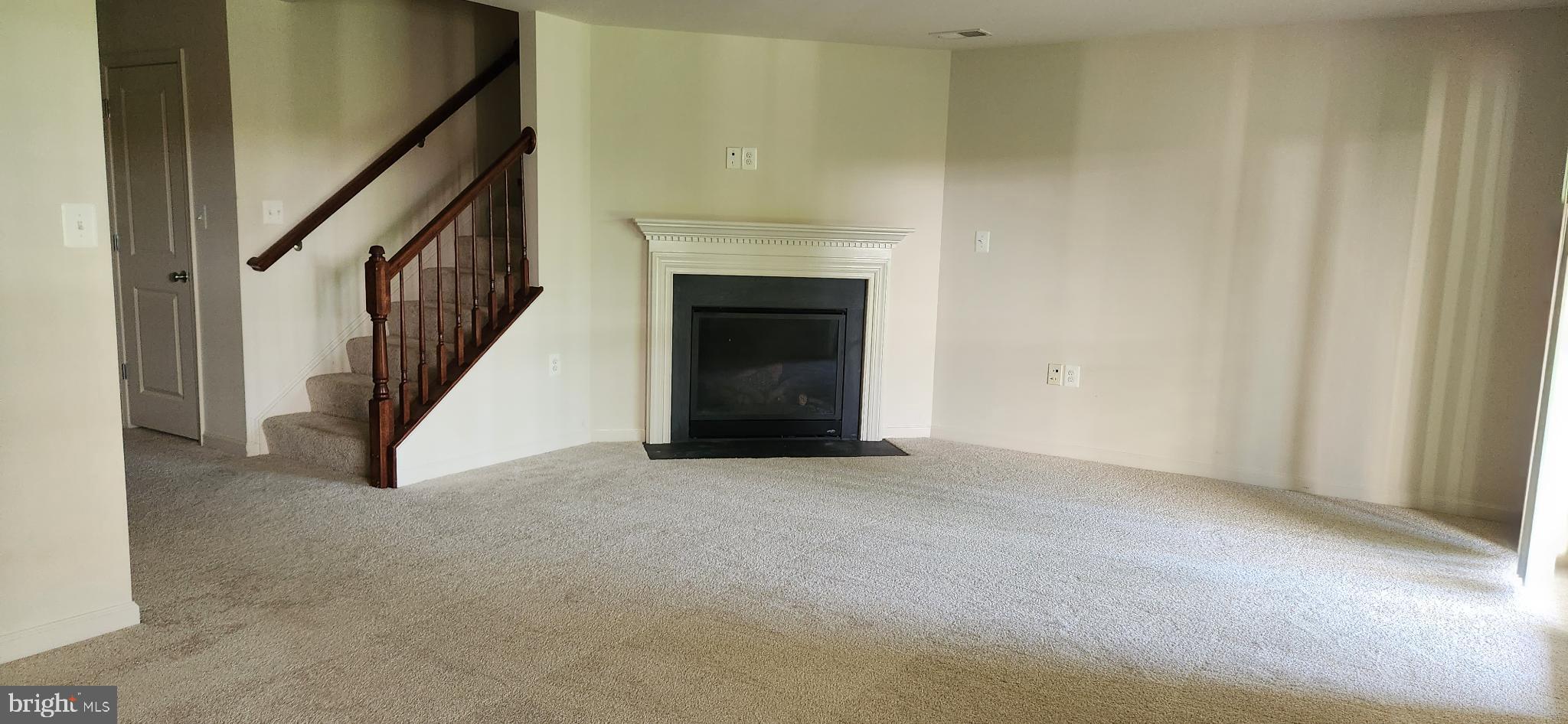 BRAMBLETON LANDBAY 3 - Residential Lease