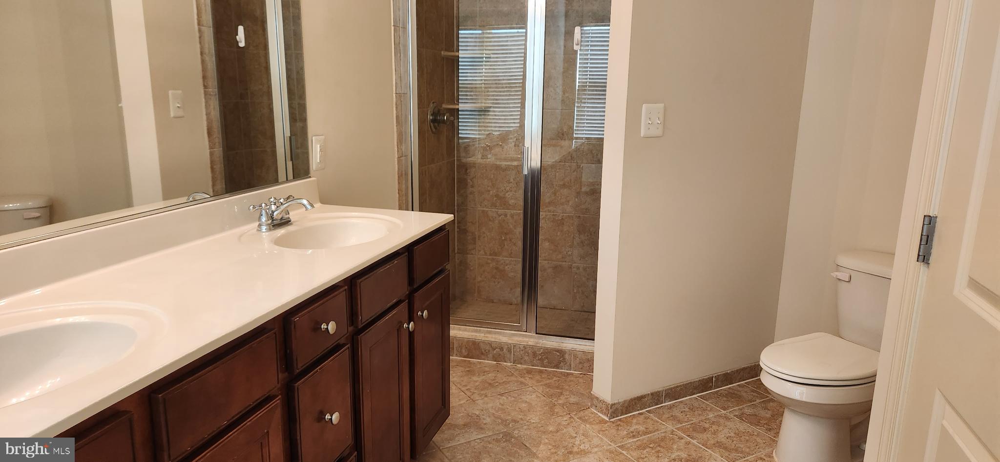 BRAMBLETON LANDBAY 3 - Residential Lease