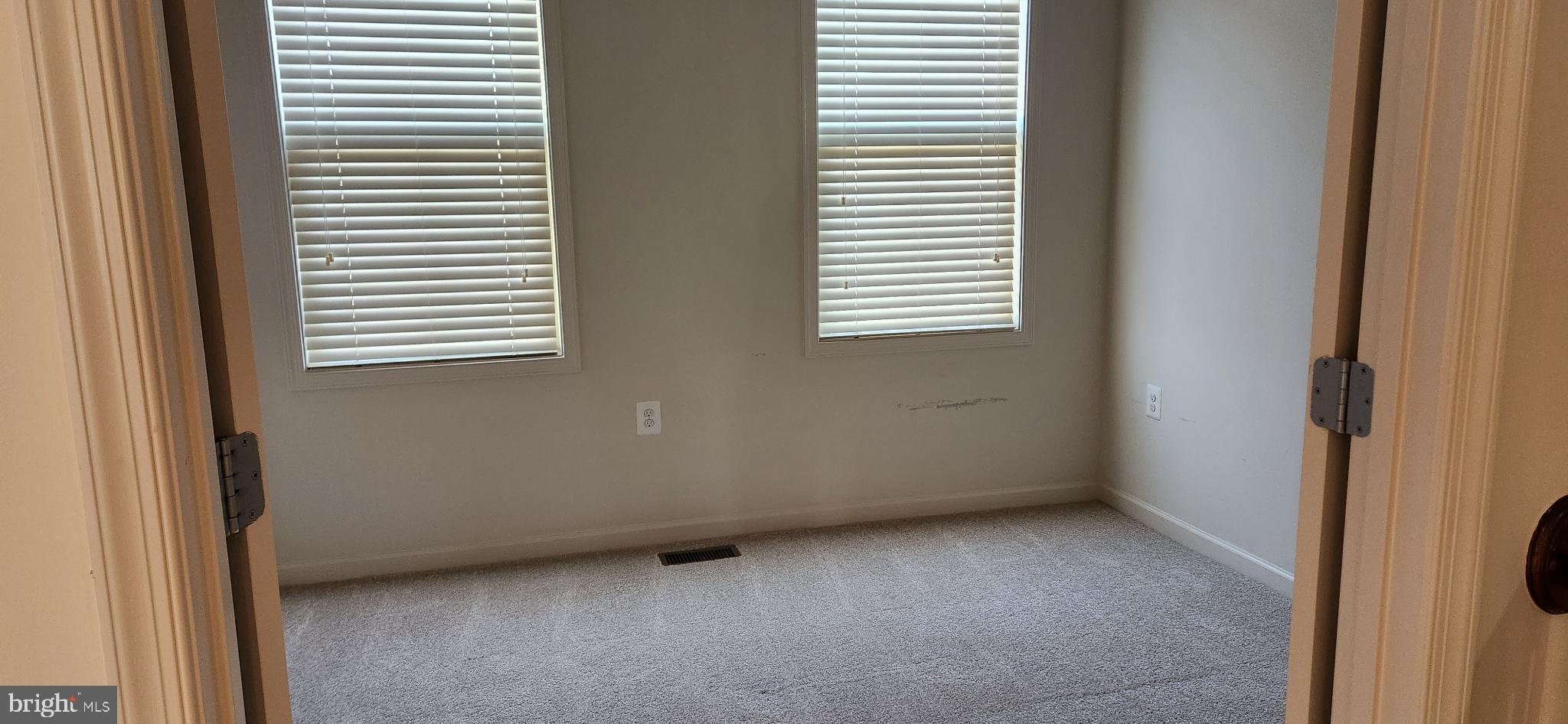 BRAMBLETON LANDBAY 3 - Residential Lease