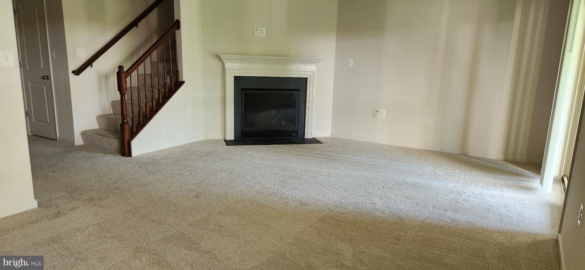 BRAMBLETON LANDBAY 3 - Residential Lease