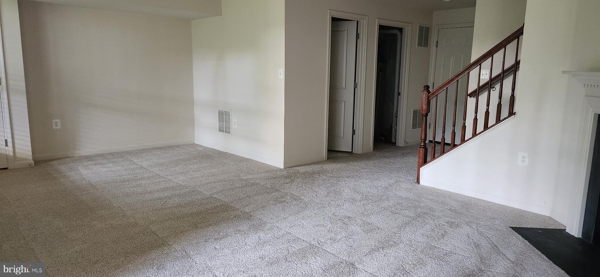 BRAMBLETON LANDBAY 3 - Residential Lease