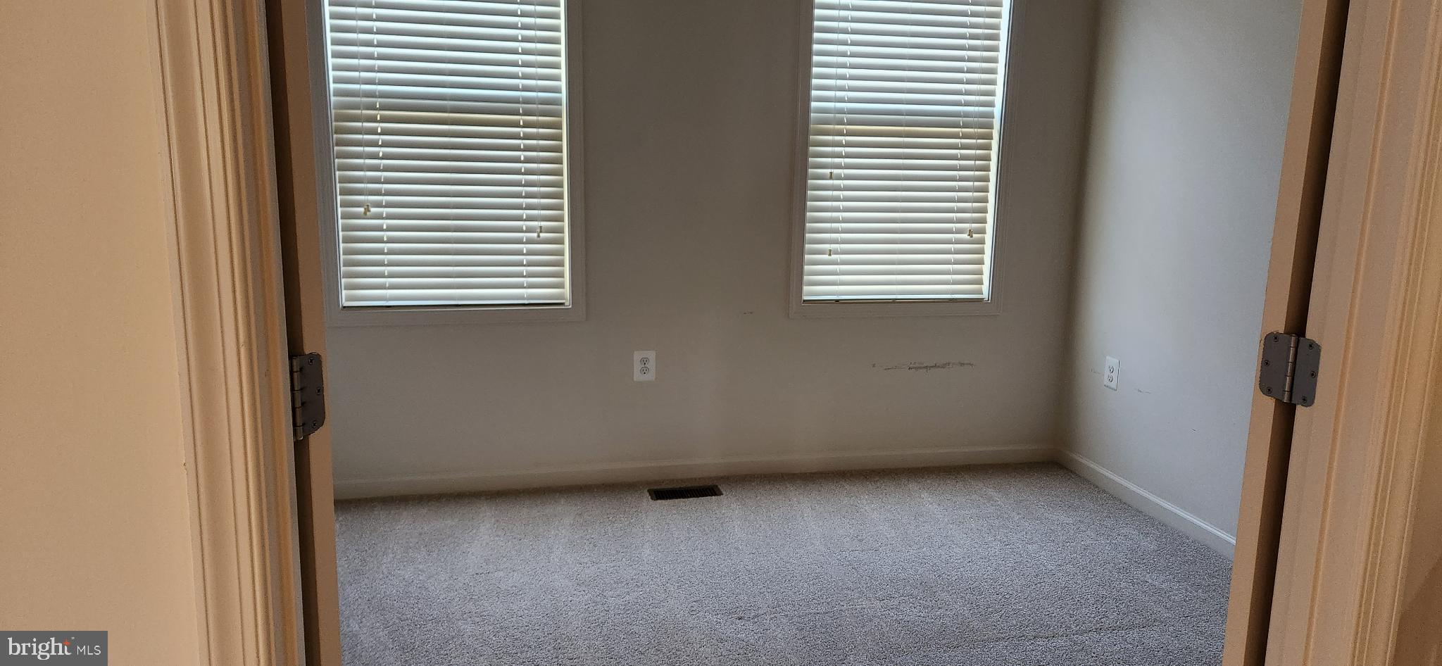 BRAMBLETON LANDBAY 3 - Residential Lease