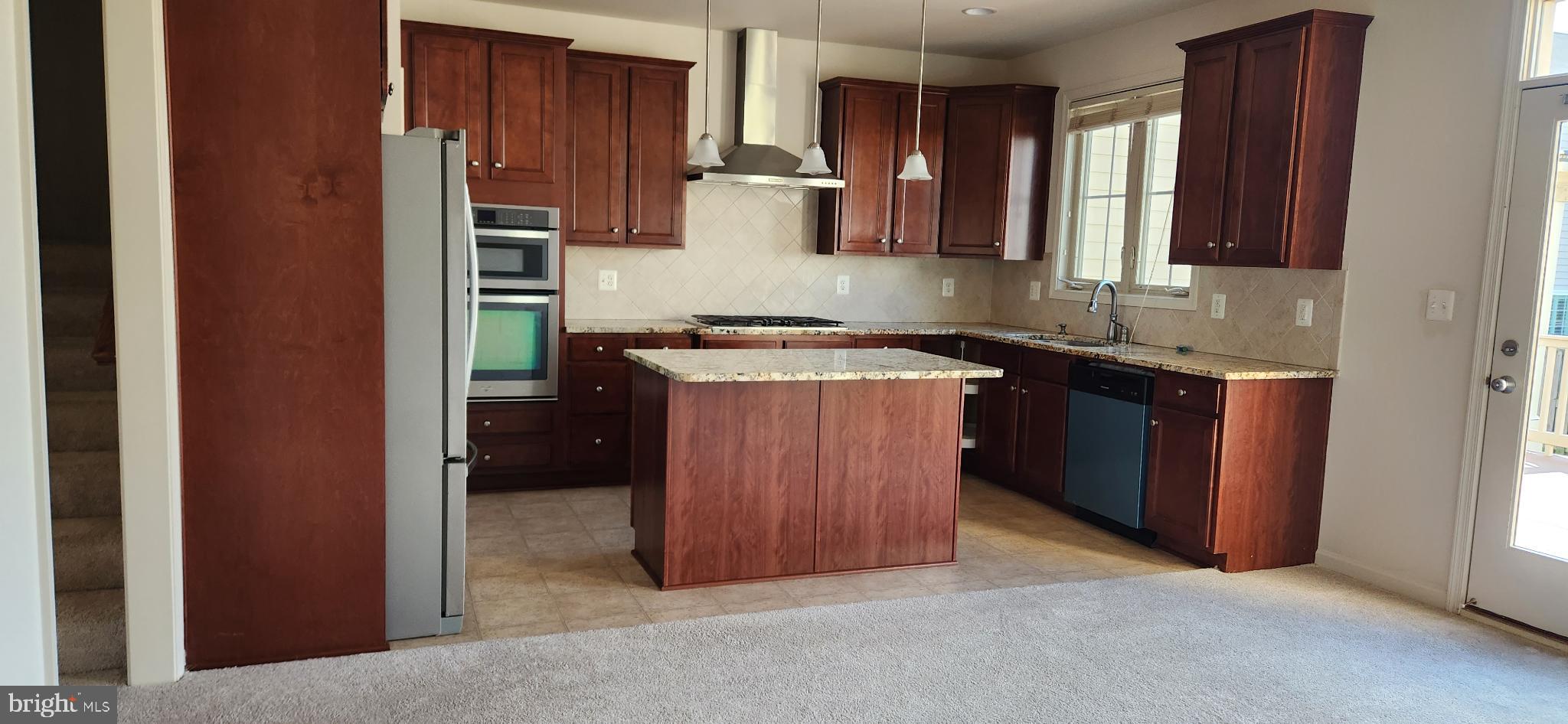 42535 DREAMWEAVER DRIVE