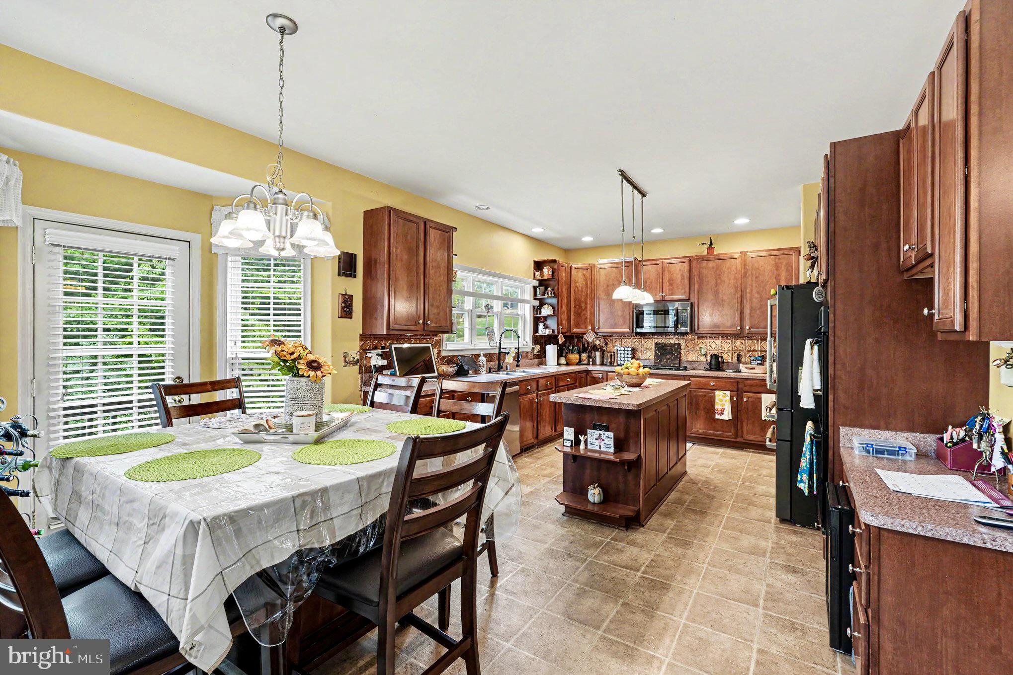 SEDGEWICK CROSSING - Residential