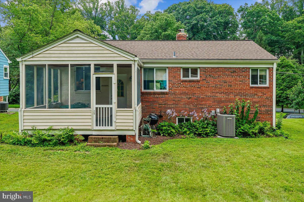 3131 HOMEWOOD PARKWAY