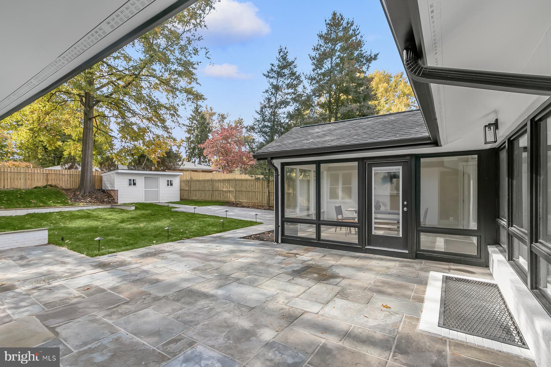 DUNLOP HILLS - Residential