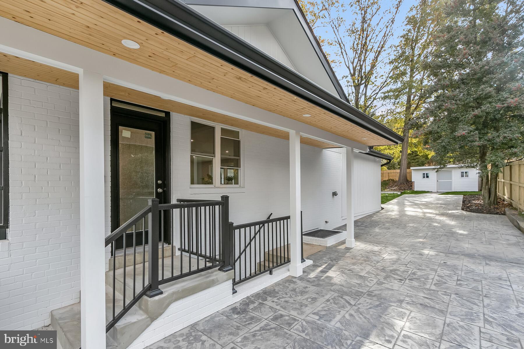 DUNLOP HILLS - Residential