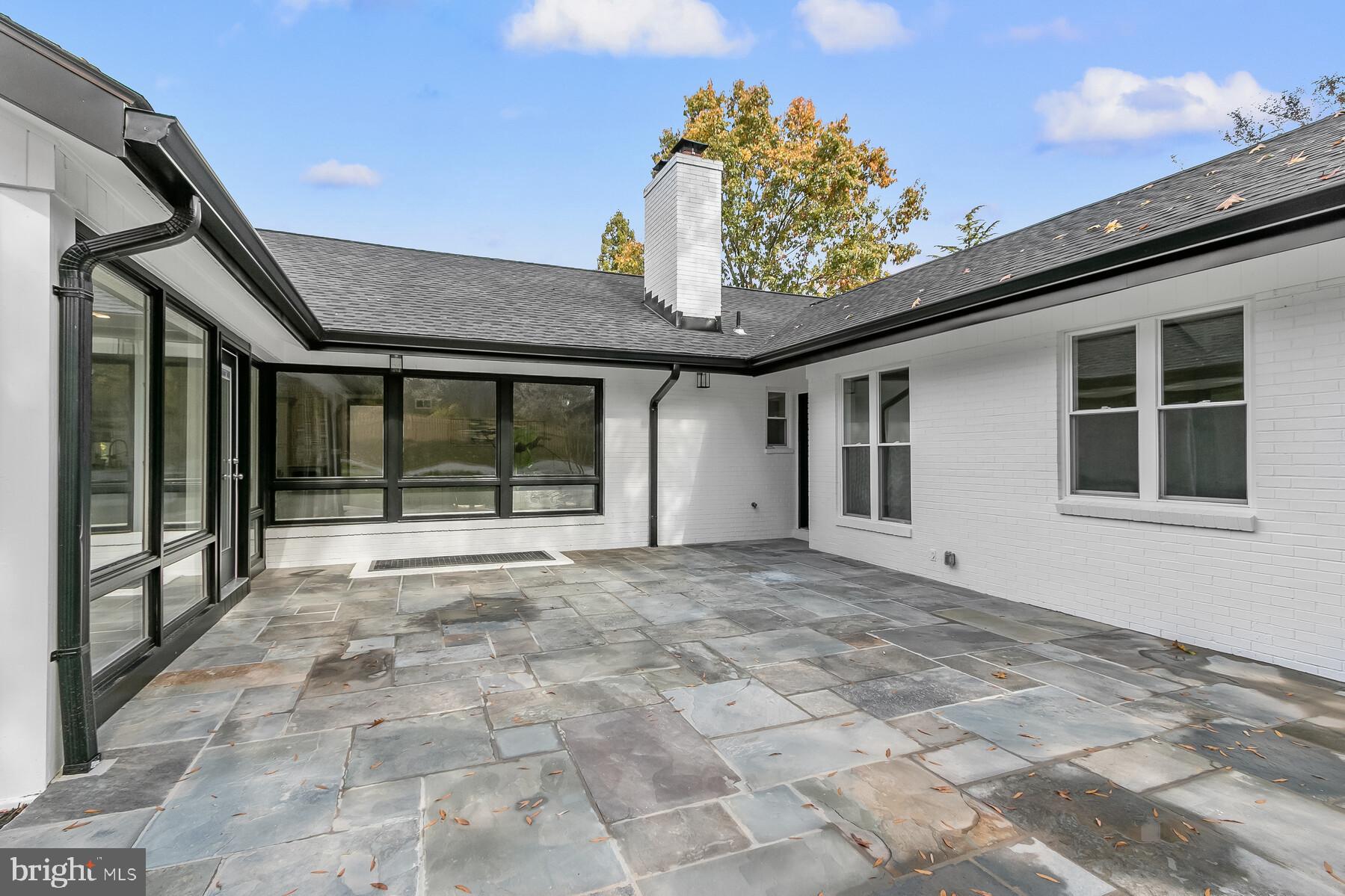 DUNLOP HILLS - Residential