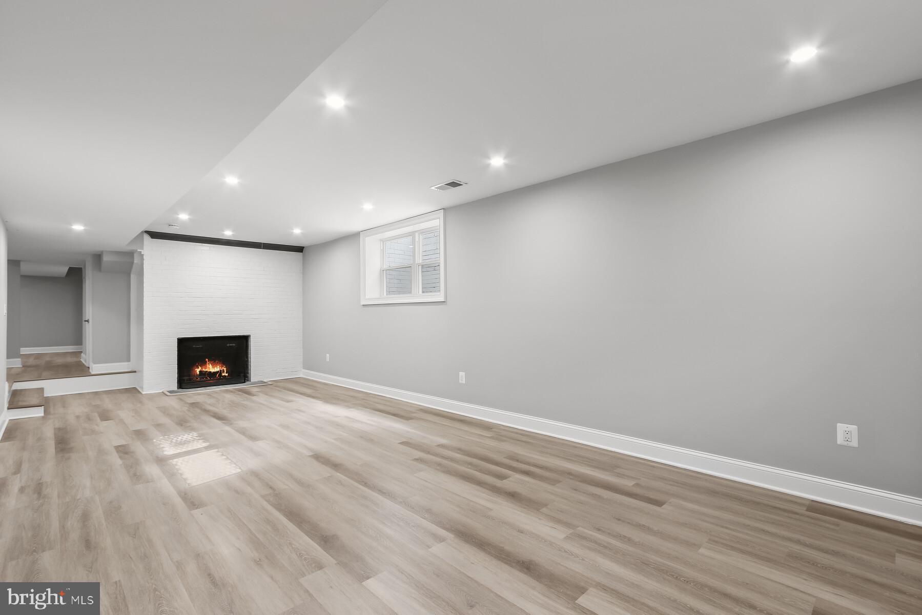 DUNLOP HILLS - Residential