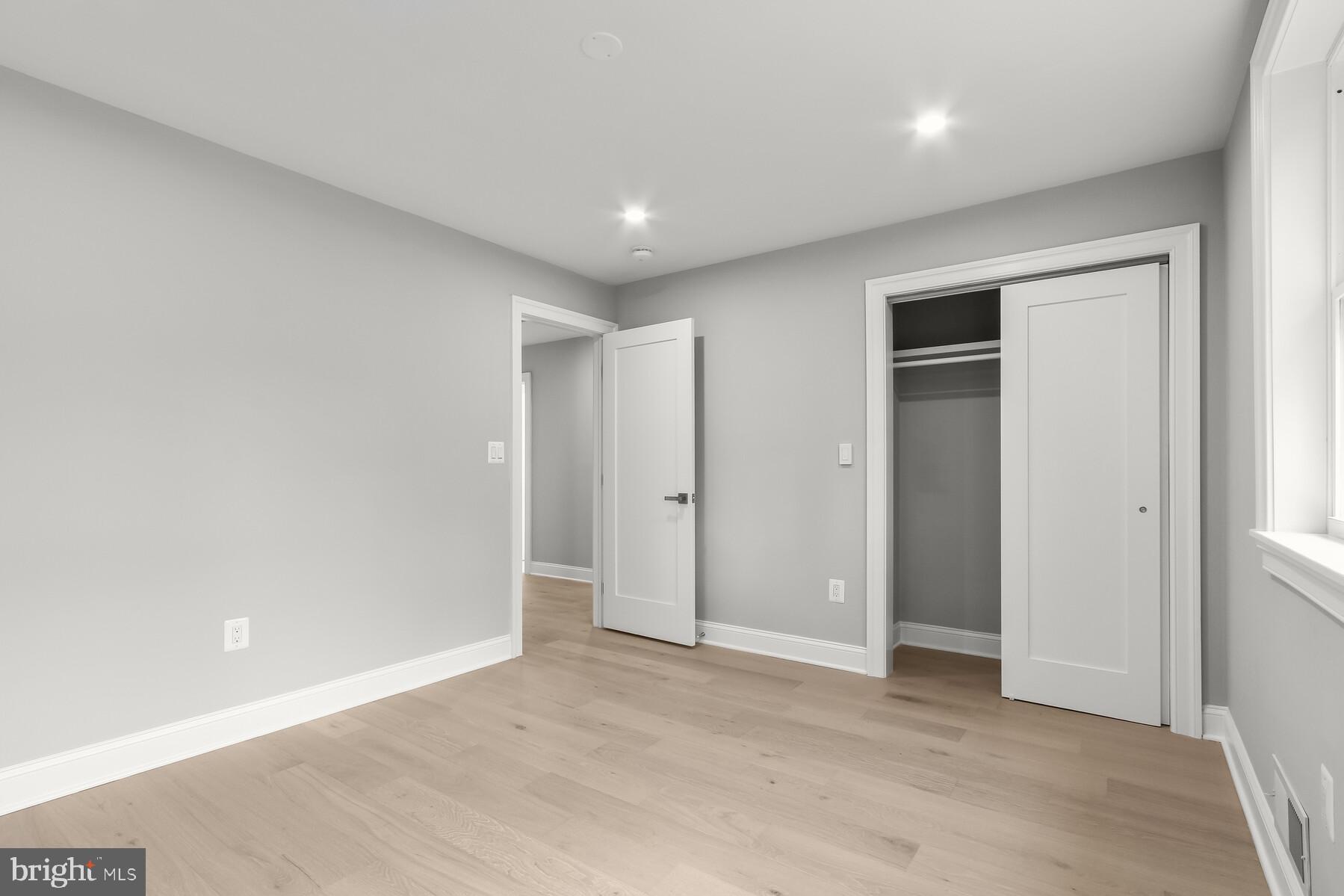 DUNLOP HILLS - Residential