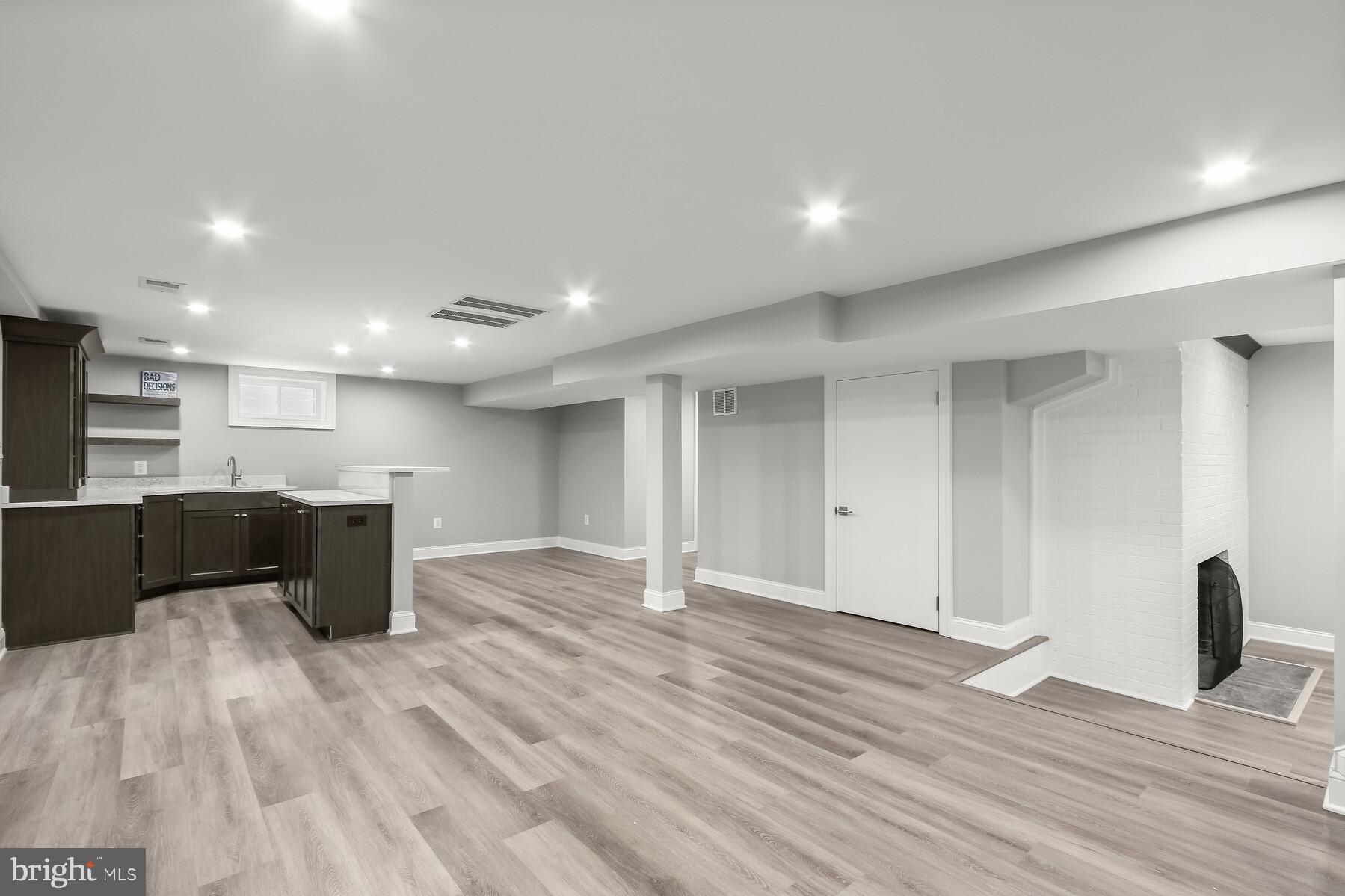 DUNLOP HILLS - Residential