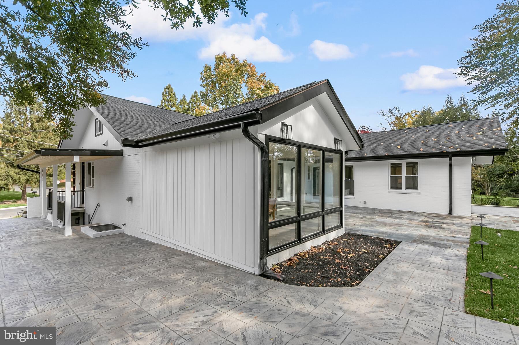 DUNLOP HILLS - Residential