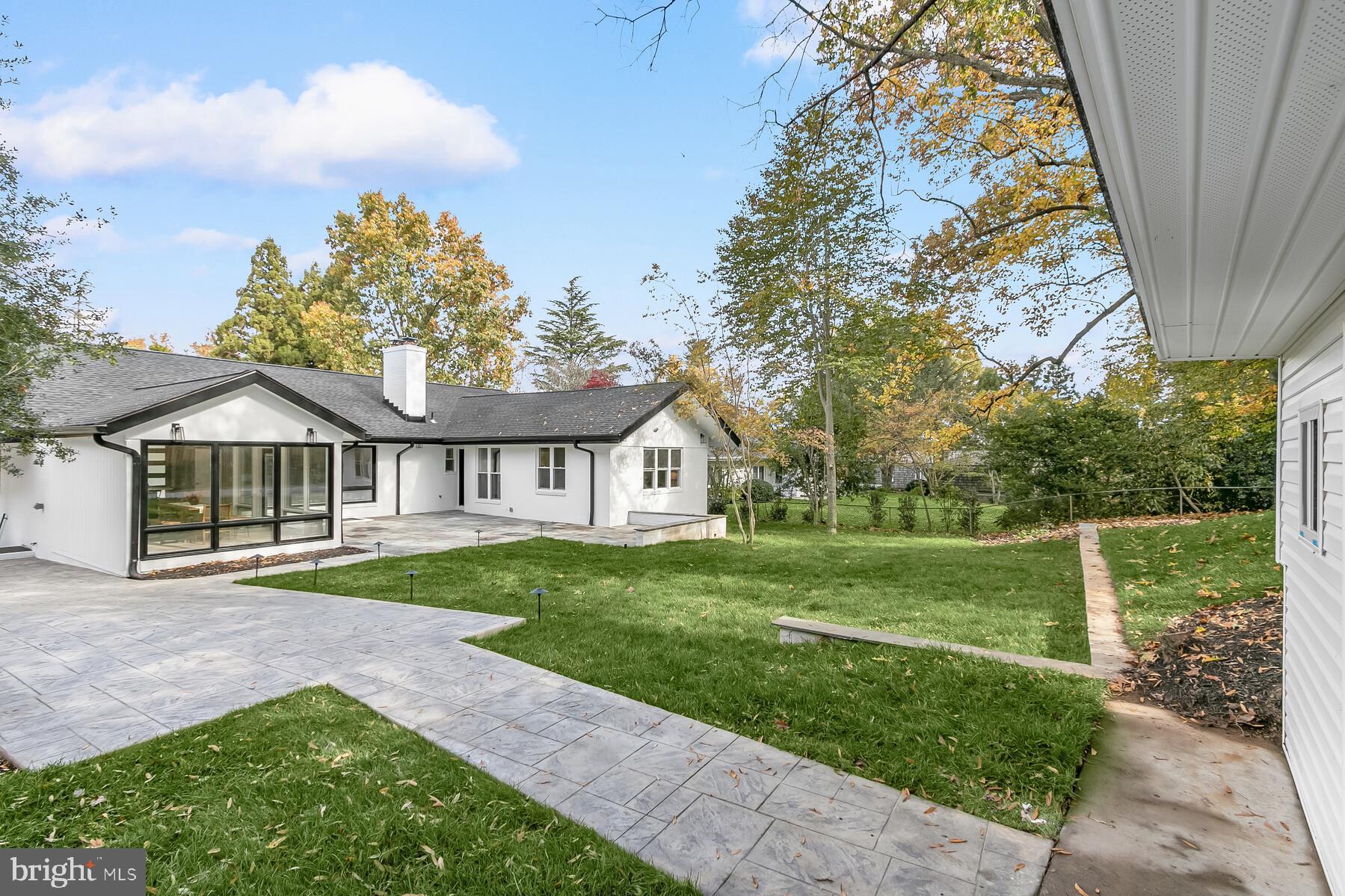 DUNLOP HILLS - Residential