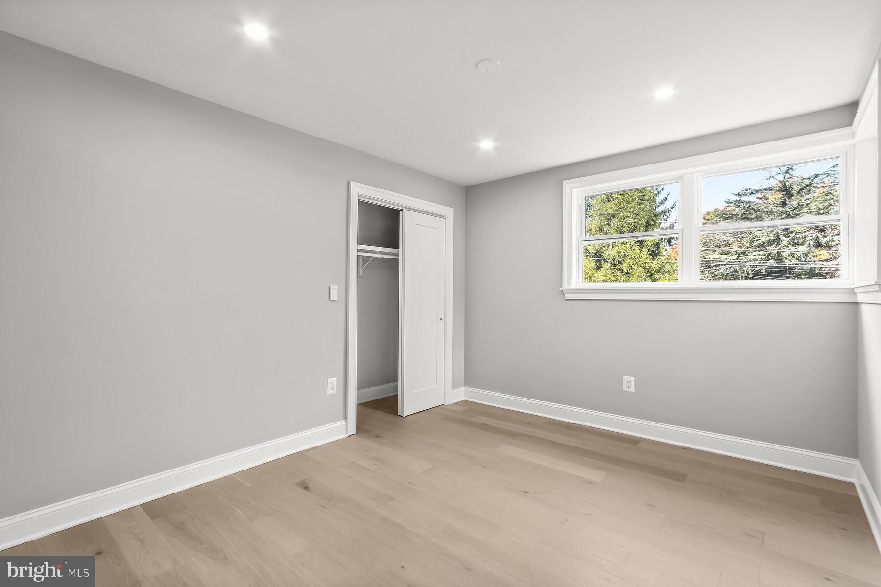 DUNLOP HILLS - Residential